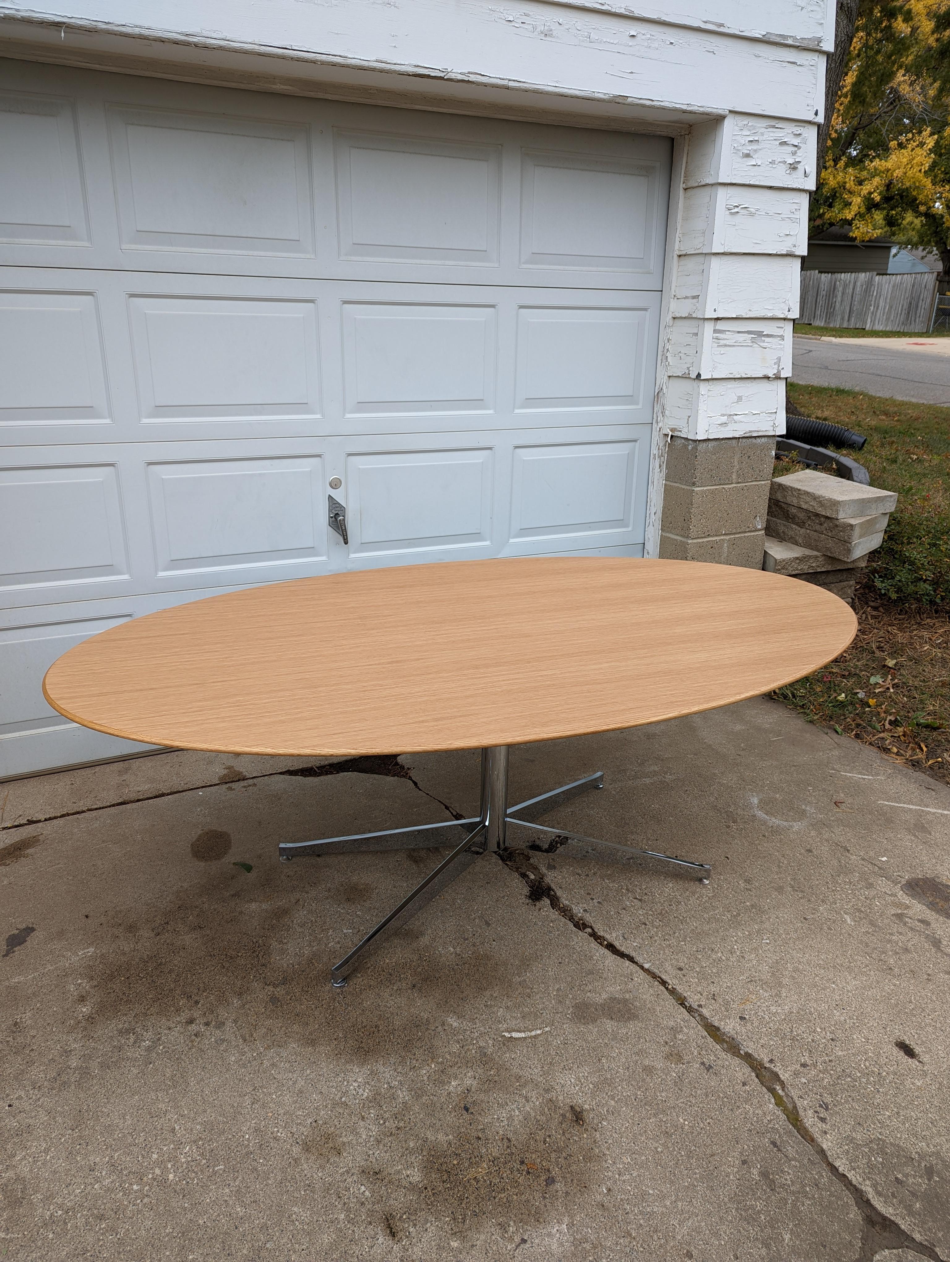 White Oak Oval Table in the Style of Florence Knoll 1