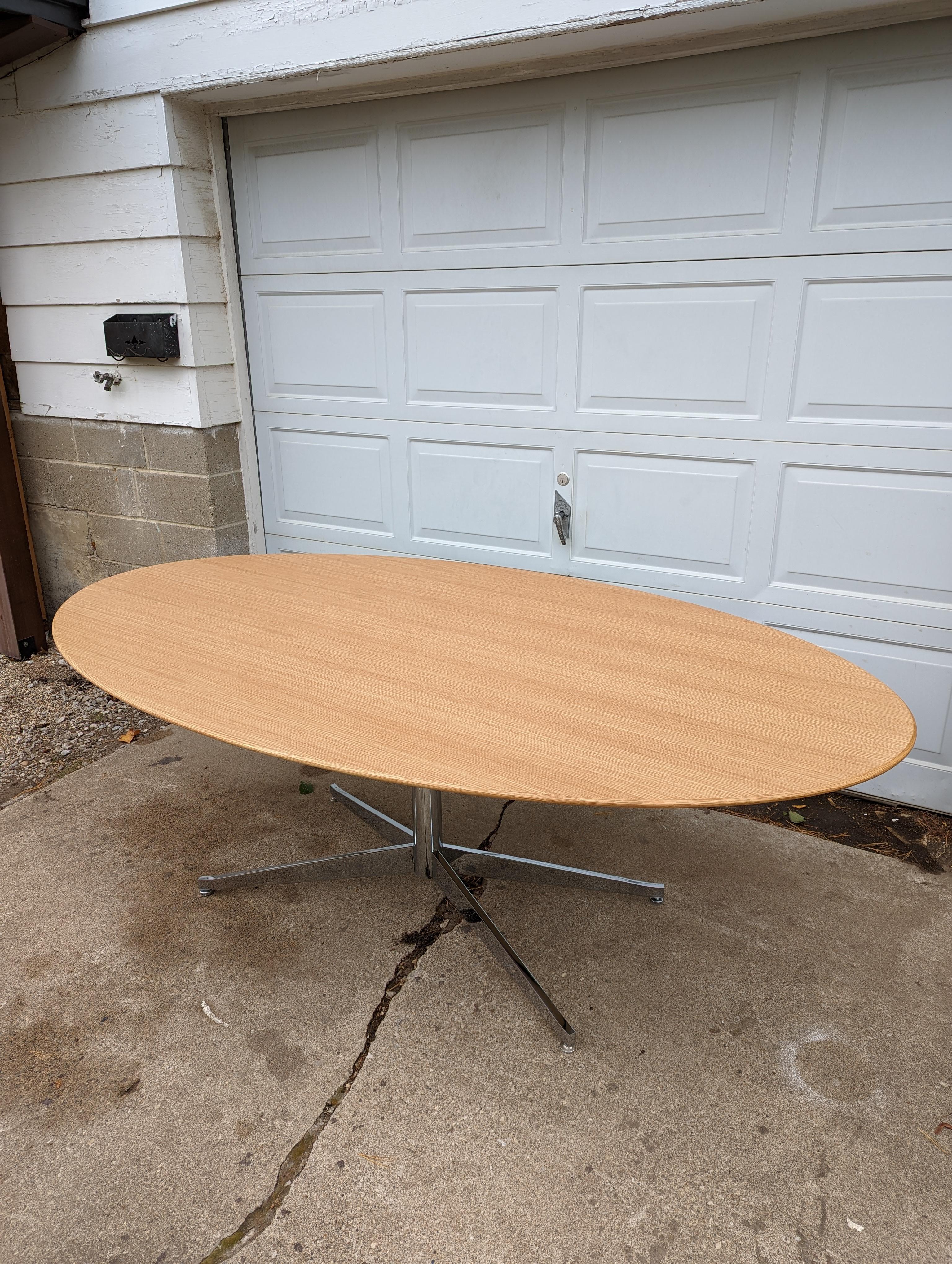 White Oak Oval Table in the Style of Florence Knoll 3