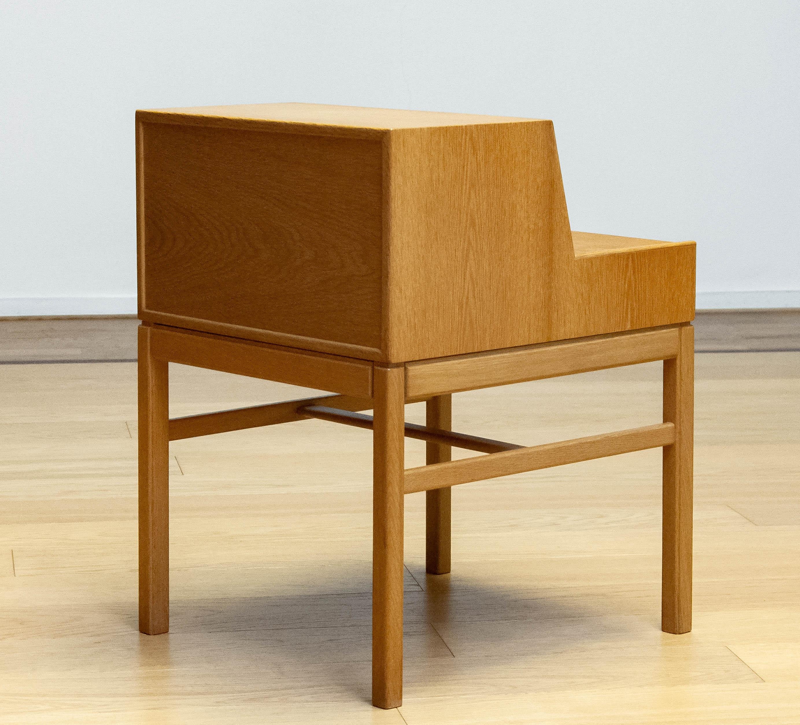 Table d'appoint en chêne blanc 