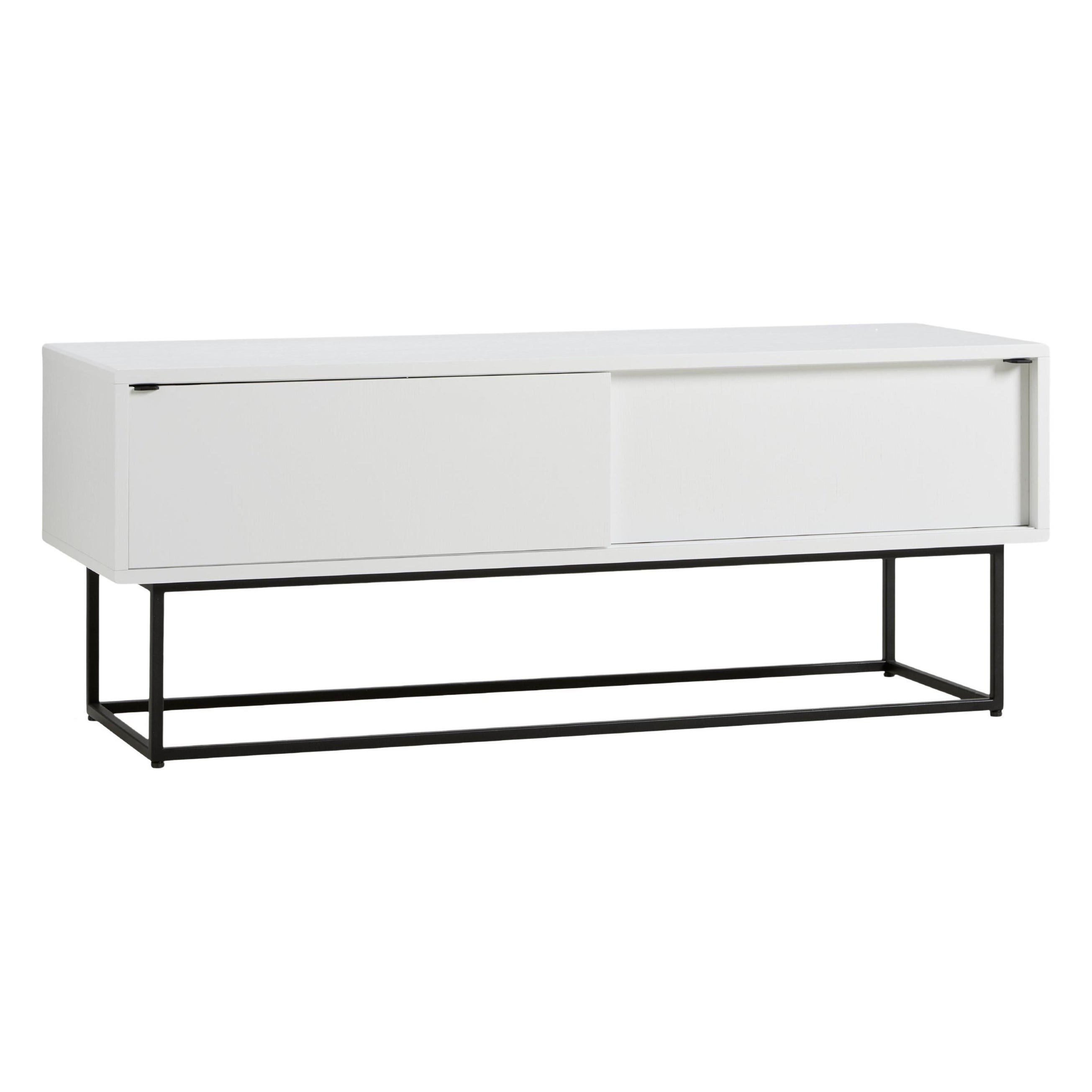 Aparador bajo Virka de roble blanco de Ropke Design y Moaak