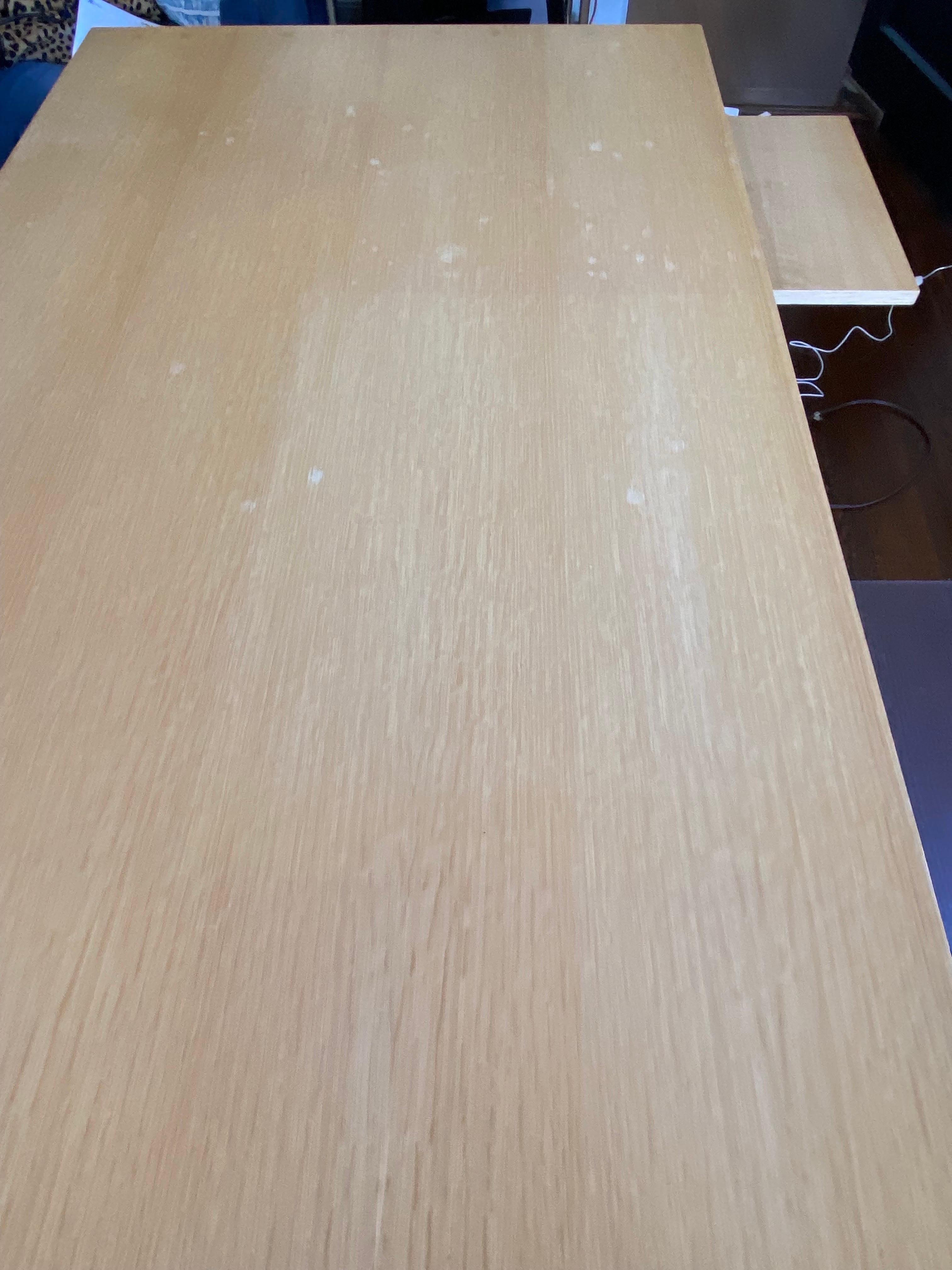Thin Frame-Schreibtisch aus weißer Eiche und Nussbaumholz von Lawson-Fenning im Angebot 8