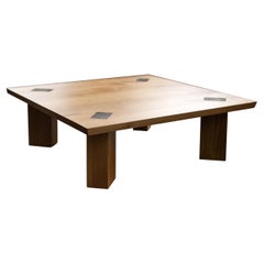 Tavolino Winston in legno di Oak Wood + dettagli in bronzo fuso di Alabama Sawyer