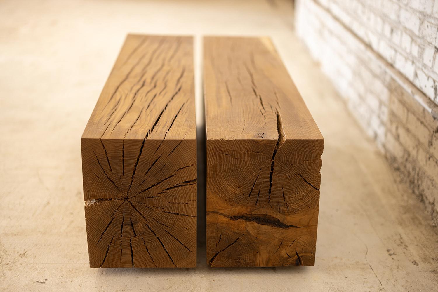 La madera del bosque urbano fomenta la creatividad en la tienda y aporta valor a tu hogar. Unas sencillas vigas de roble blanco se convierten en una mesa de centro rústica en el estudio o en un porche cubierto, o en un par de asientos bajos y