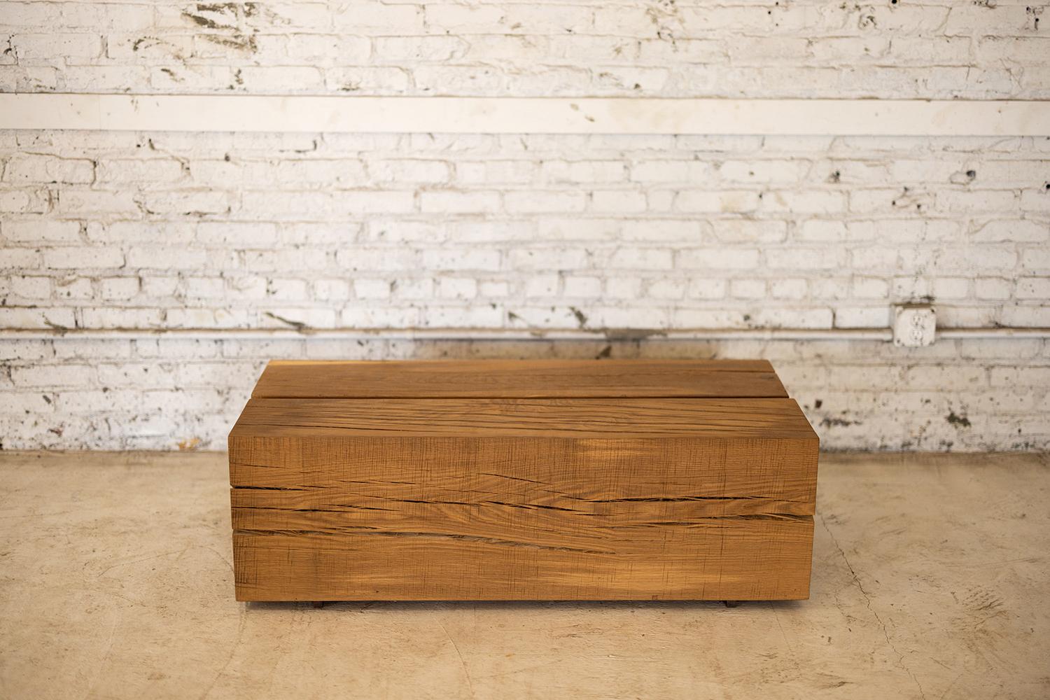 Mesa baja de madera de roble blanco  Conjunto de bancos de madera recuperada  Único en su especie Rústico
