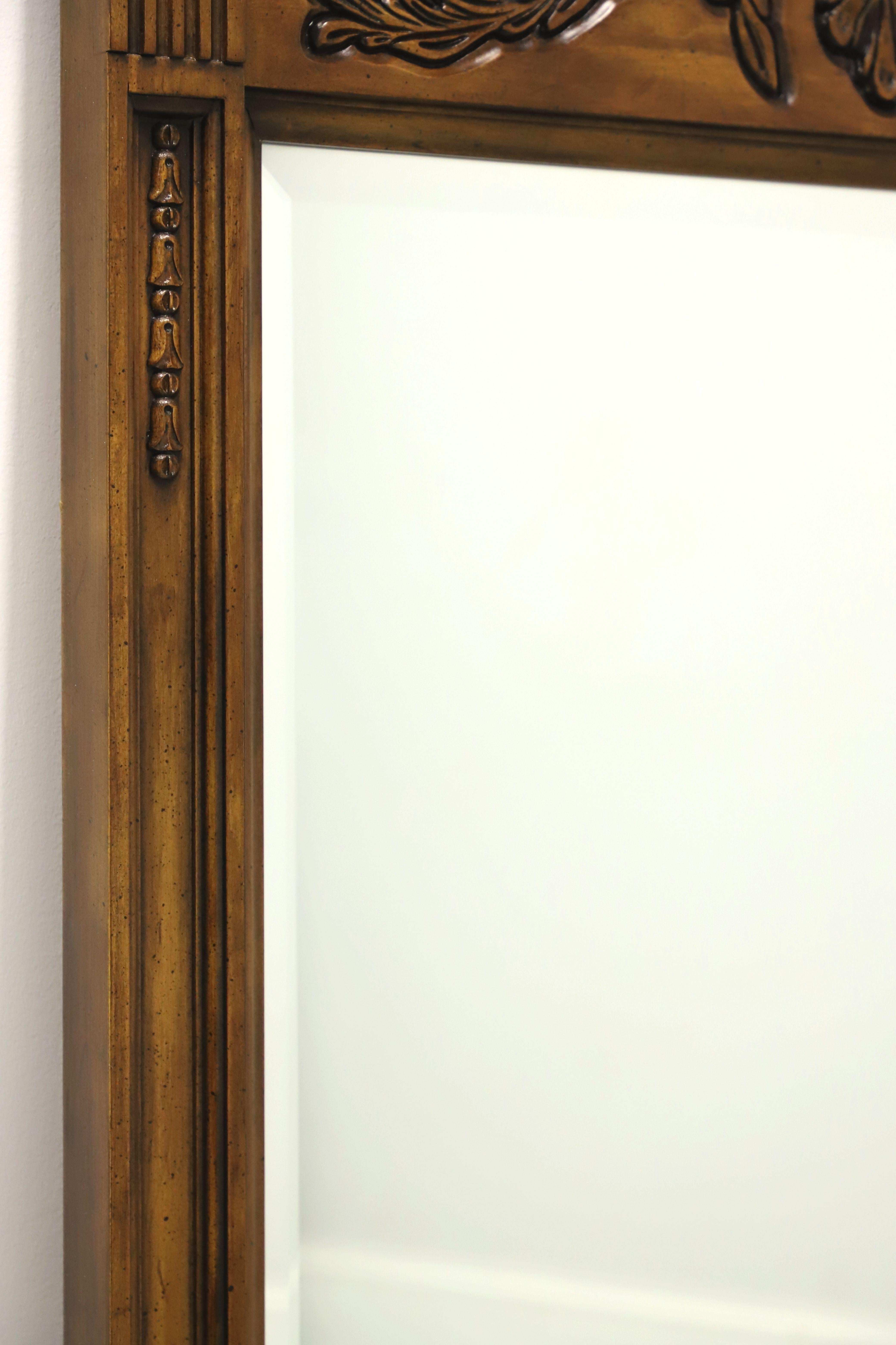 WHITE OF MEBANE Kirschbaumholz Französisch Country Style abgeschrägter Trumeau-Wandspiegel (amerikanisch) im Angebot