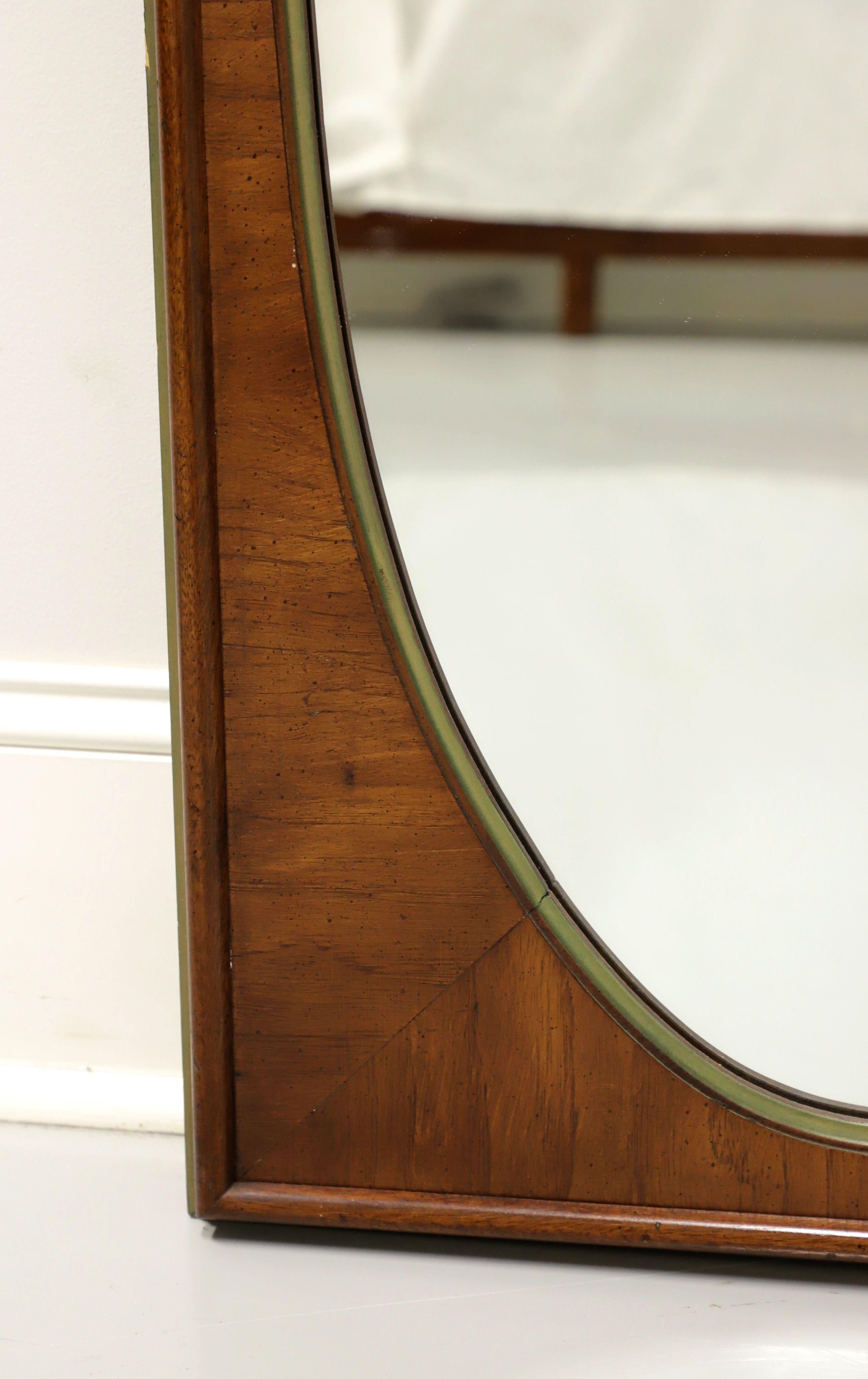 WHITE OF MEBANE Mid Century Oval Mirror in Rectangular Frame - B In Good Condition For Sale In Charlotte, NC