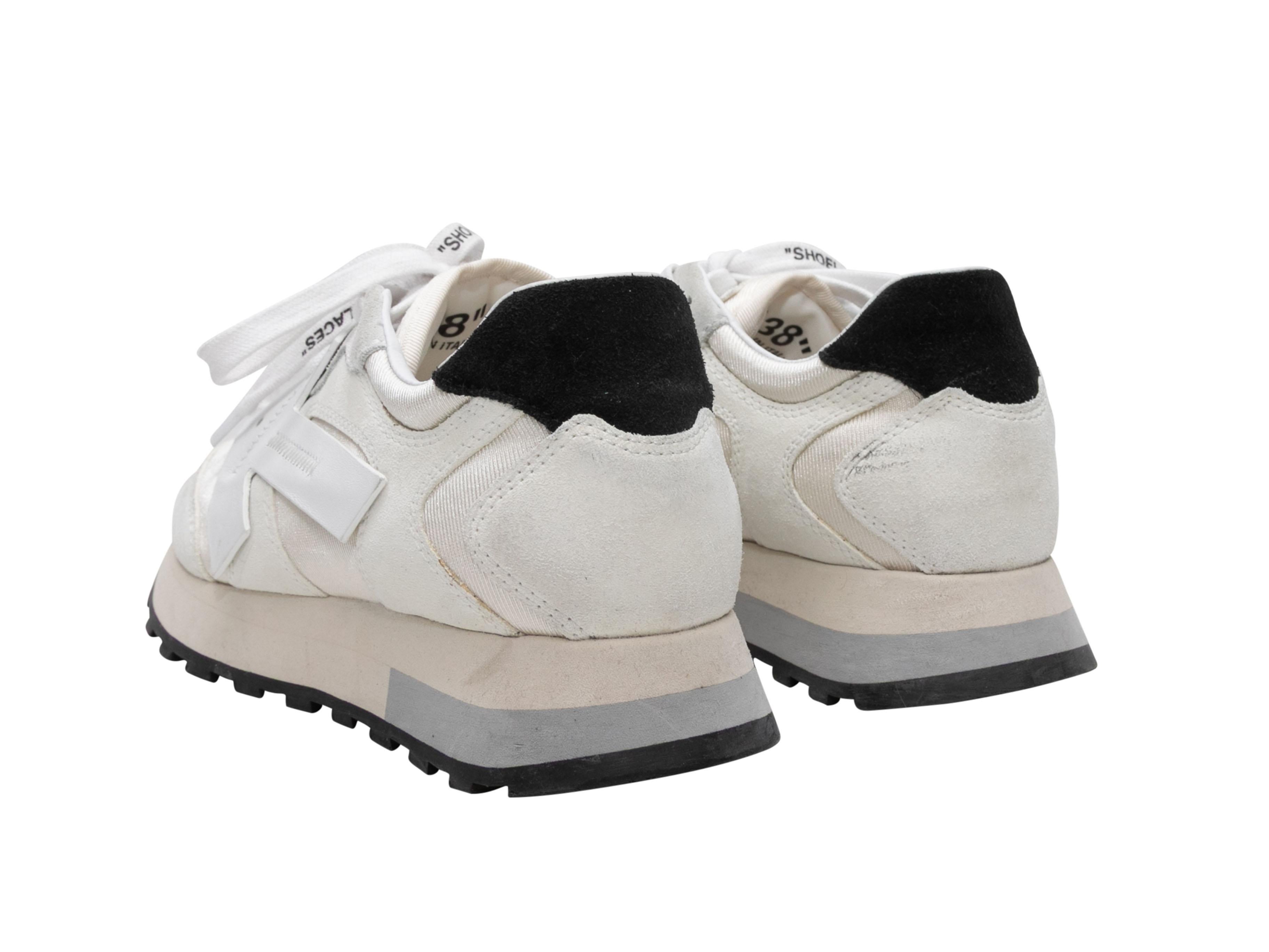 White Off-White Low-Top Sneakers Size 36 In Good Condition For Sale In New York, NY