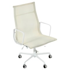 Vintage White Office Chair by Charles & Ray Eames for Herman Miller 1970s
