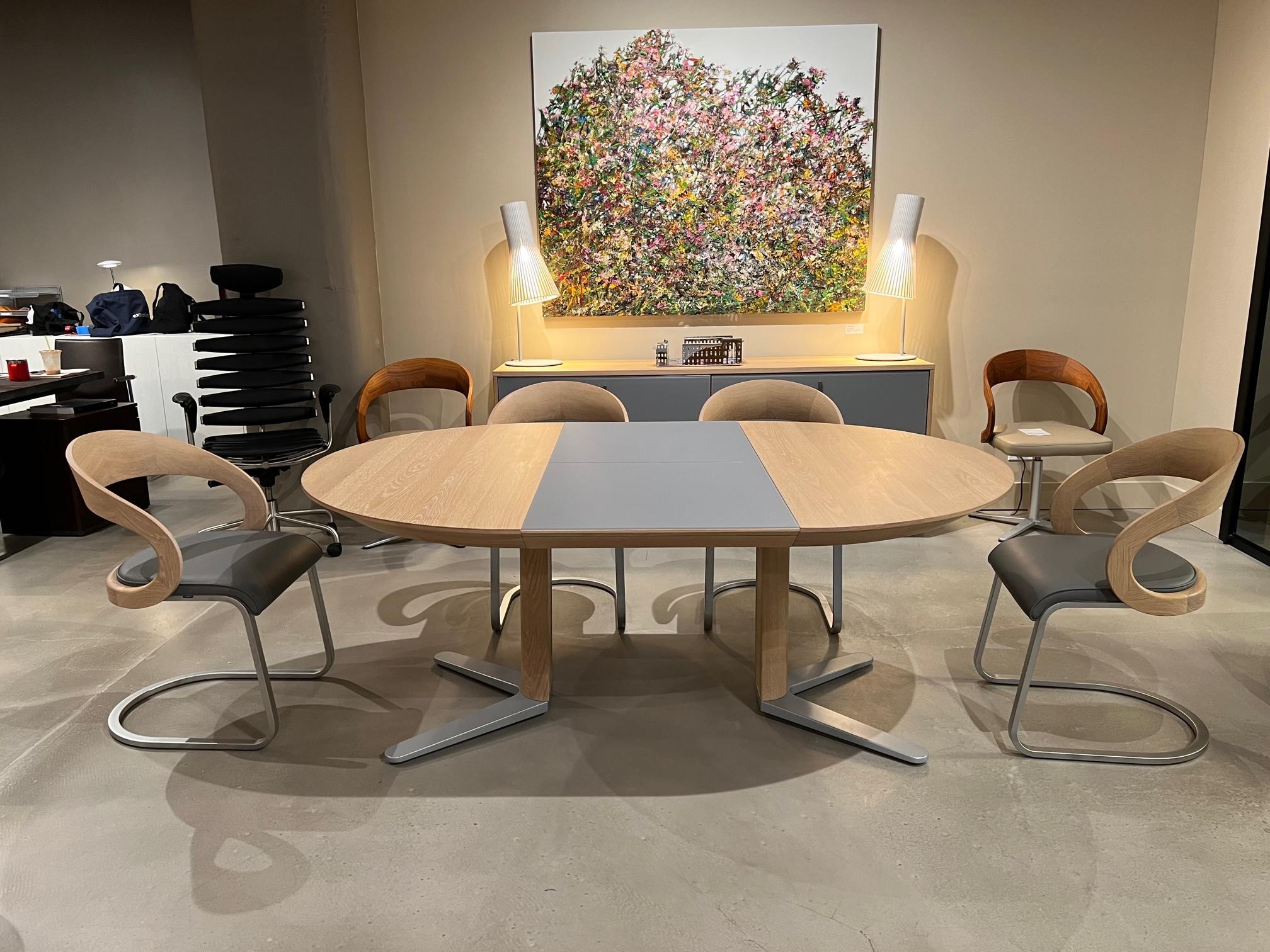 Modern White Oiled Oak / Grey Glass Extending Table & Set of 4 Chairs  For Sale