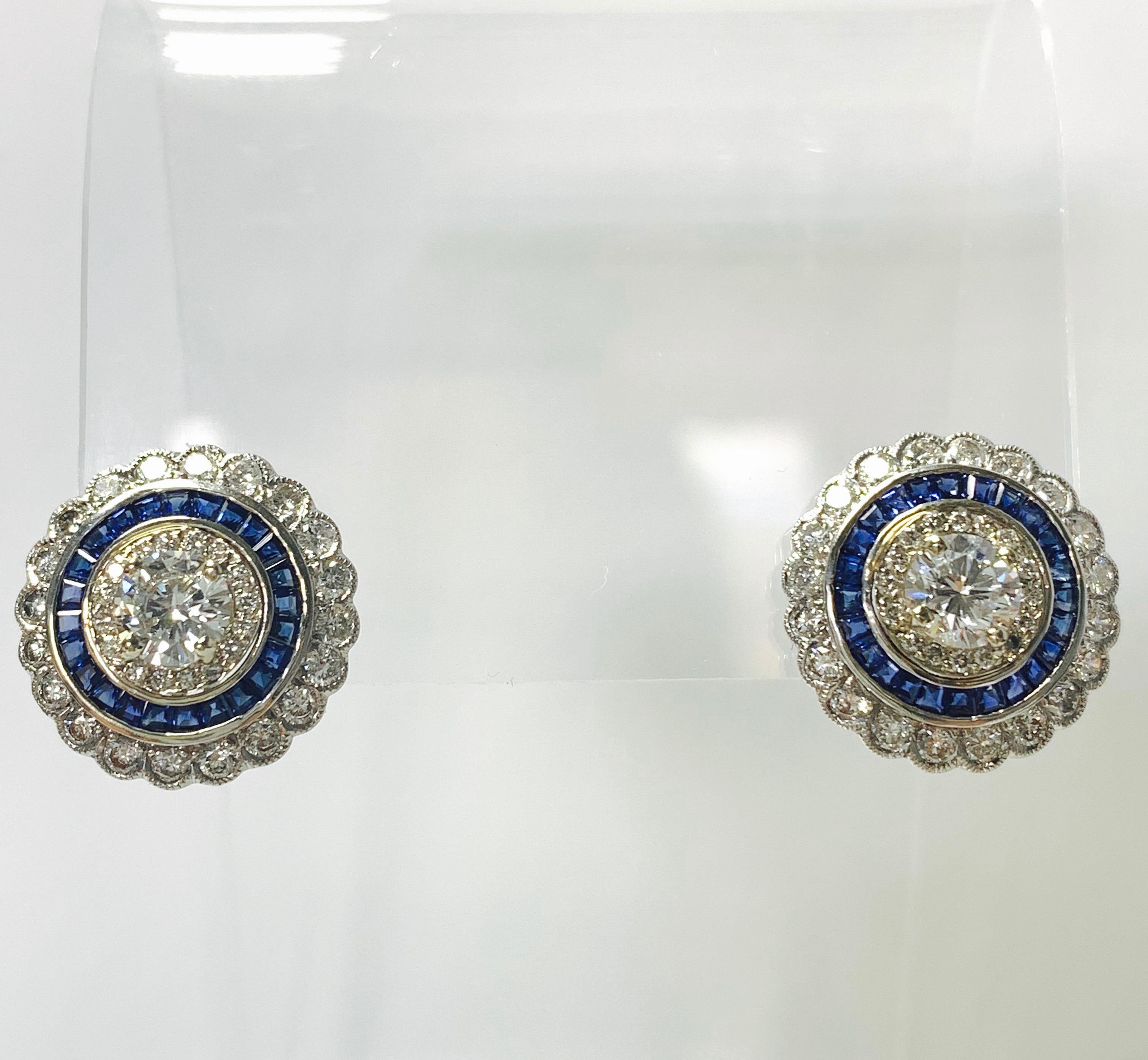 Women's or Men's White Old European Cut Diamond and Blue Sapphire Stud Earrings in 18 Karat Gold For Sale