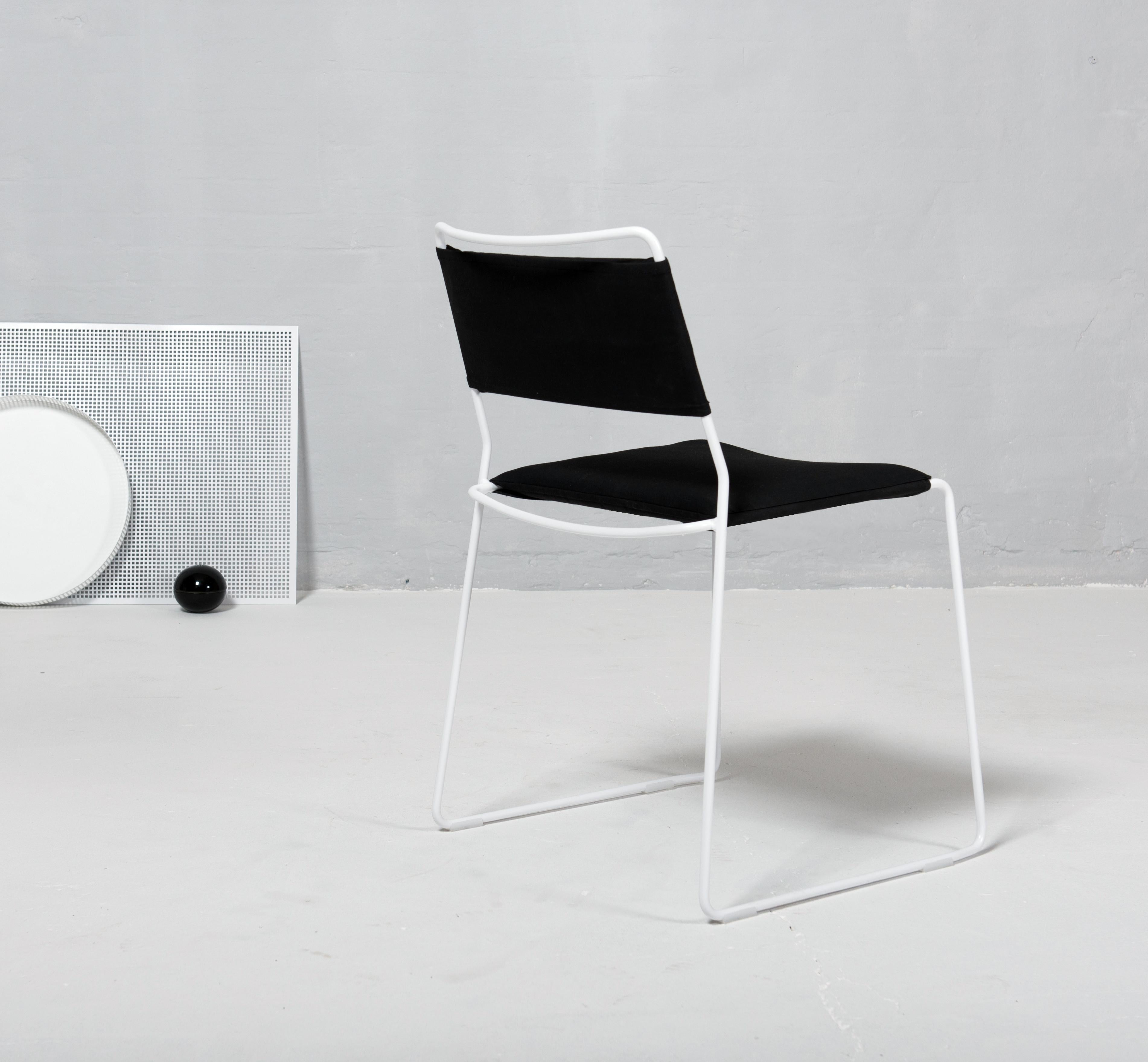 Chaise blanche One Wire par OK Design Neuf - En vente à Geneve, CH