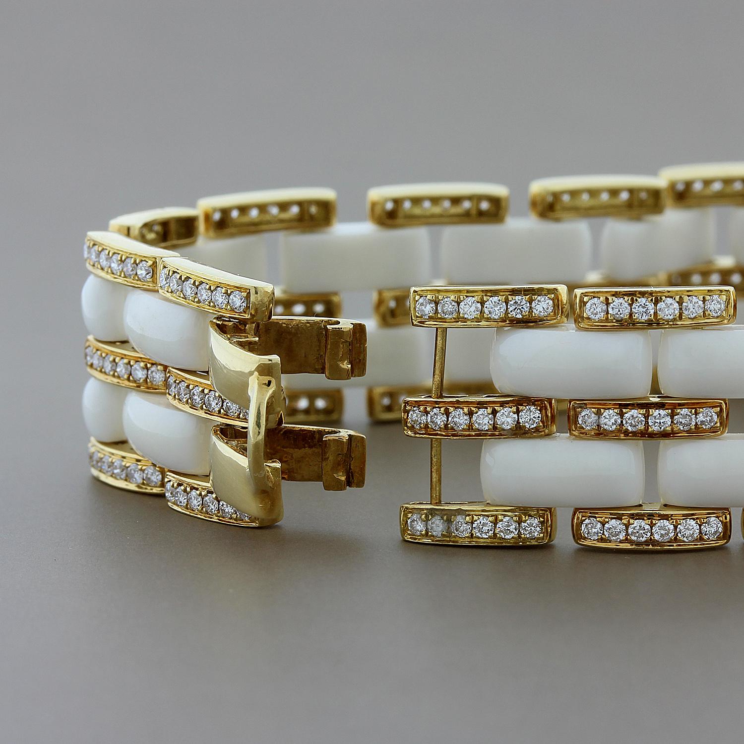 Goldarmband mit weißem Onyx und Diamant im Zustand „Neu“ im Angebot in Beverly Hills, CA