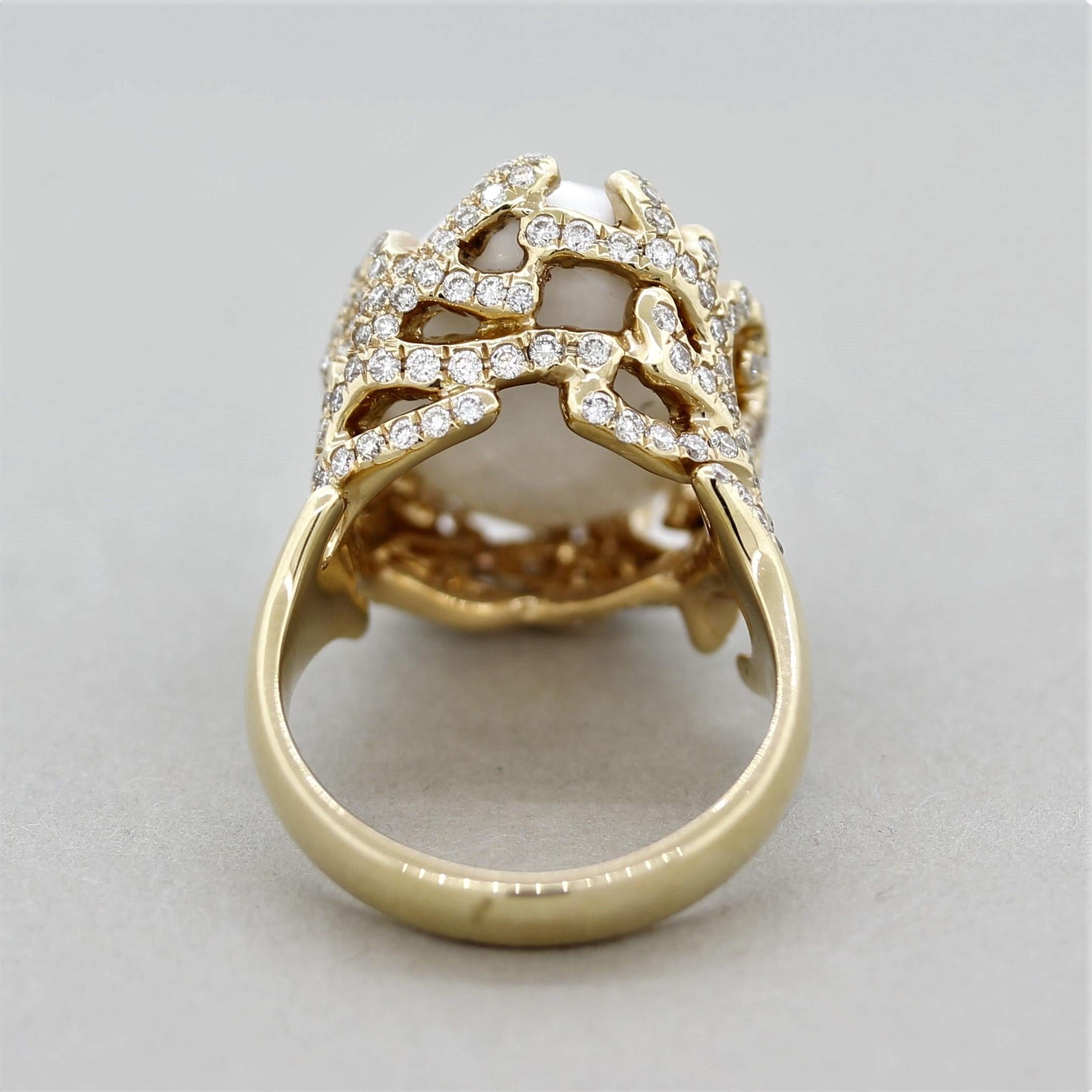 White Onyx Diamond Gold Ring In New Condition For Sale In Beverly Hills, CA