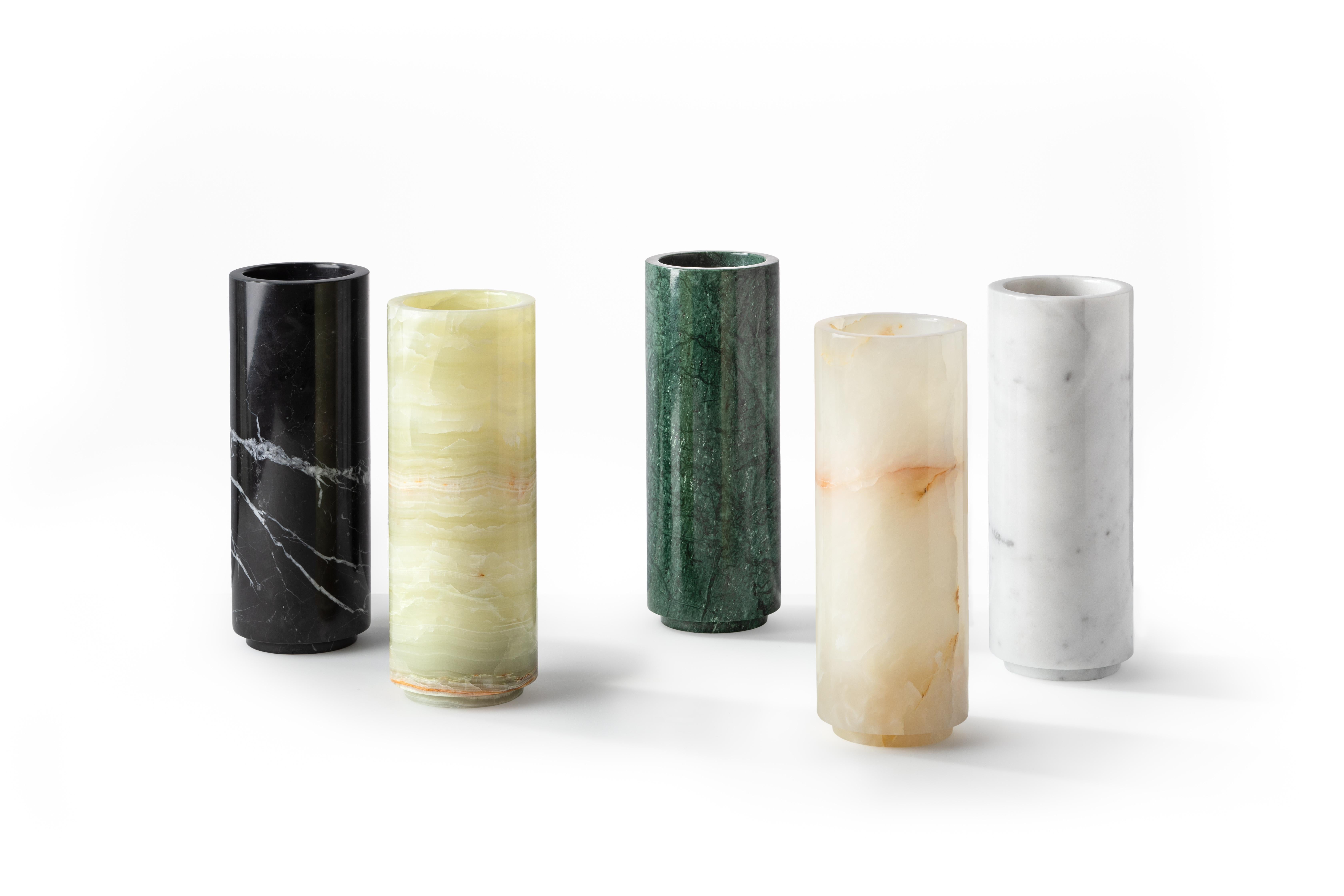 Europeo Vaso in onice bianco in vendita
