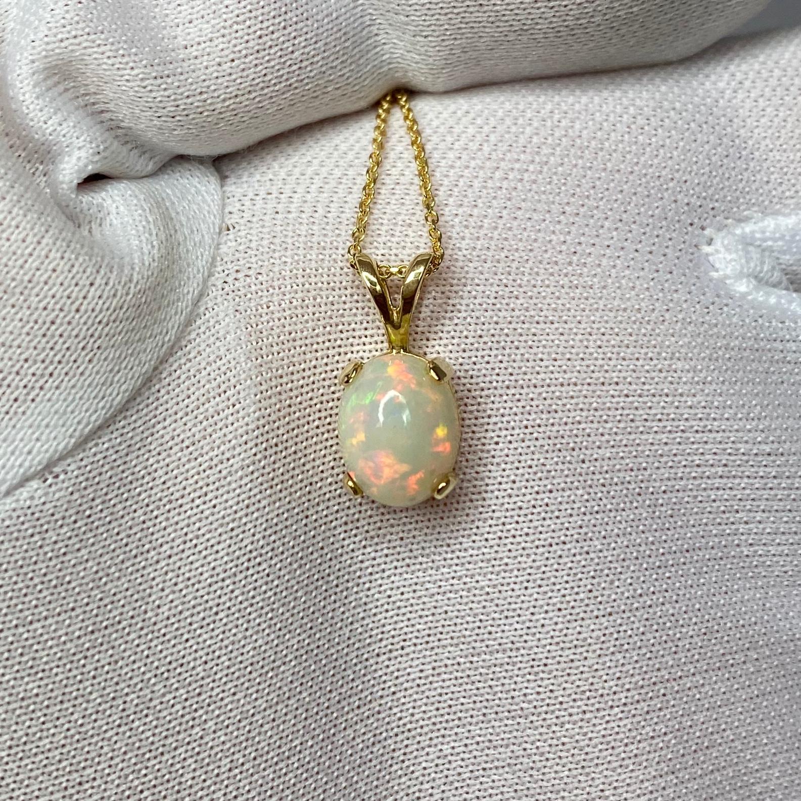 White Opal 1.38 Carat Oval Cabochon Cut Yellow Gold Solitaire Pendant Necklace In New Condition In Birmingham, GB