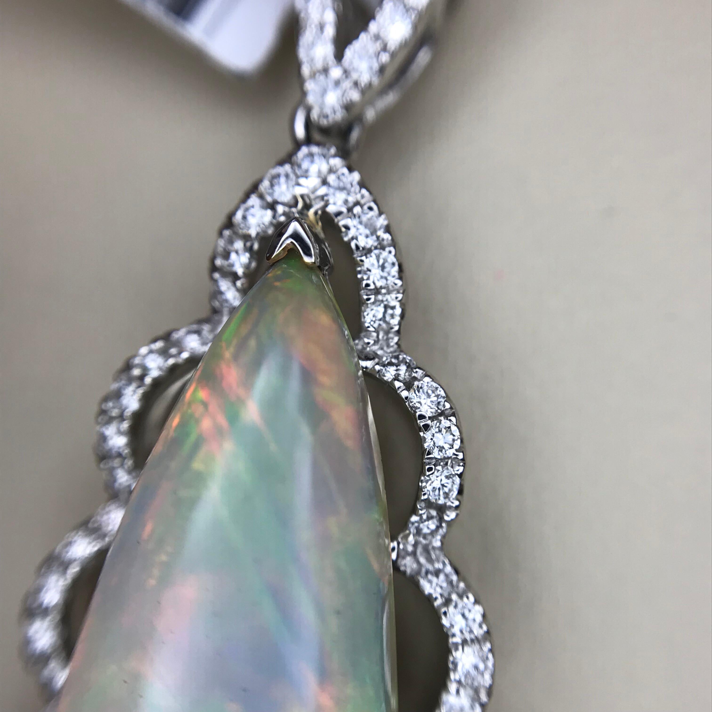 White Opal and Diamond Pendant In New Condition For Sale In San Francisco, CA