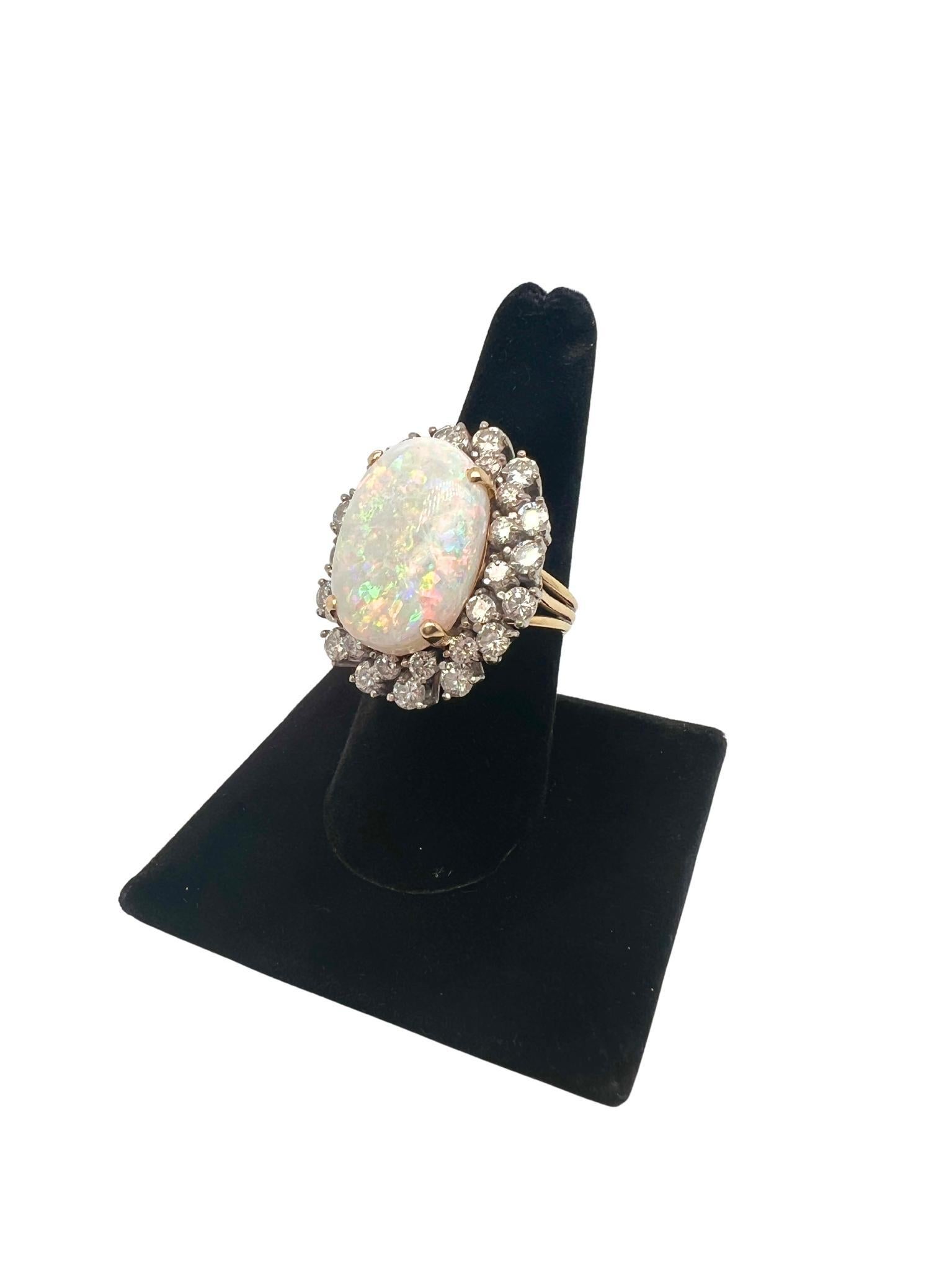 White Opal and Diamond Two-Color 14k Gold Ring In Excellent Condition For Sale In New York, NY