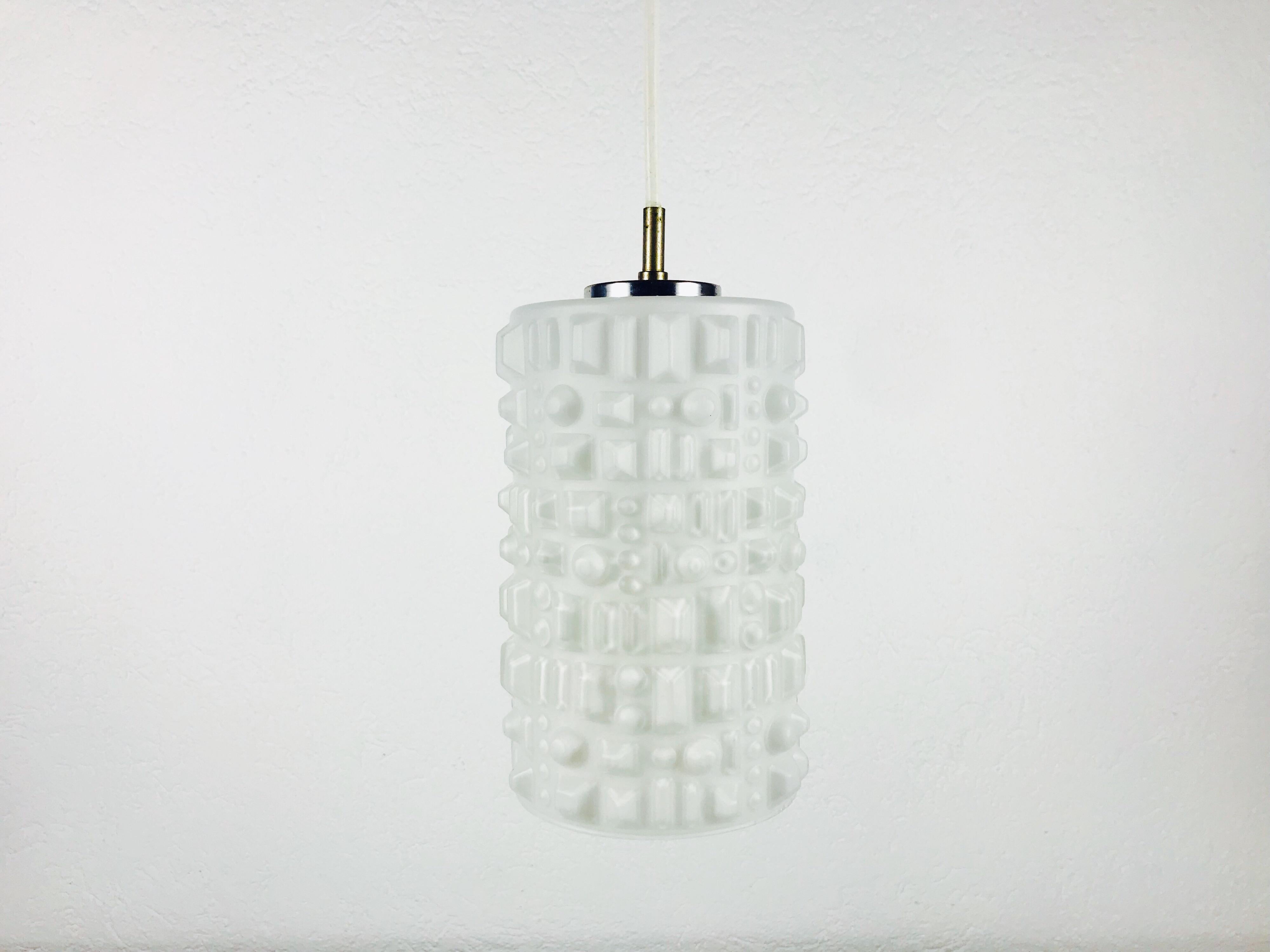 White Opal Hanging Lamp by Peill and Putzler, 1970s, Germany In Good Condition For Sale In Hagenbach, DE