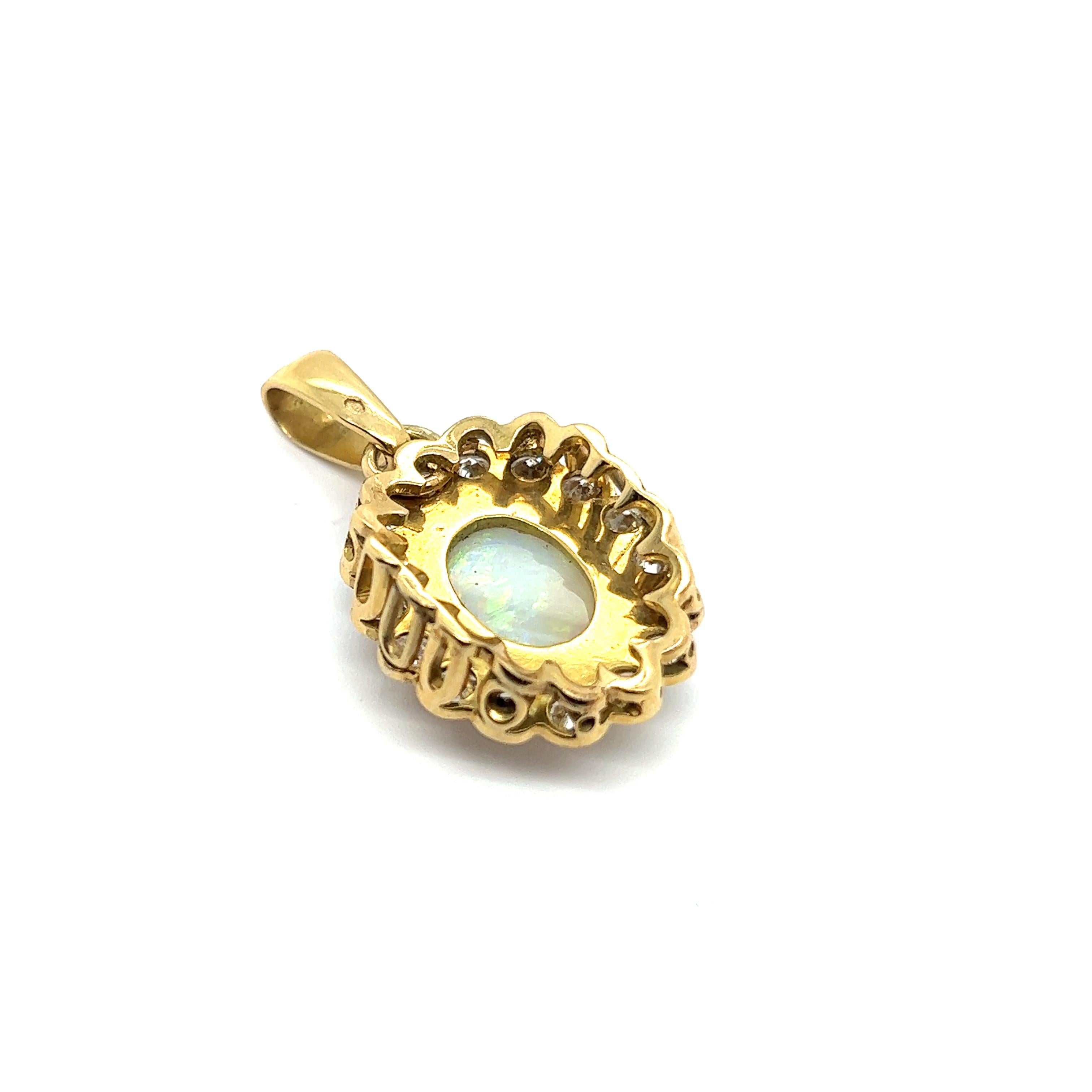 White Opal Pendant with Diamonds in 18 Karat Yellow Gold  In Good Condition For Sale In Lucerne, CH