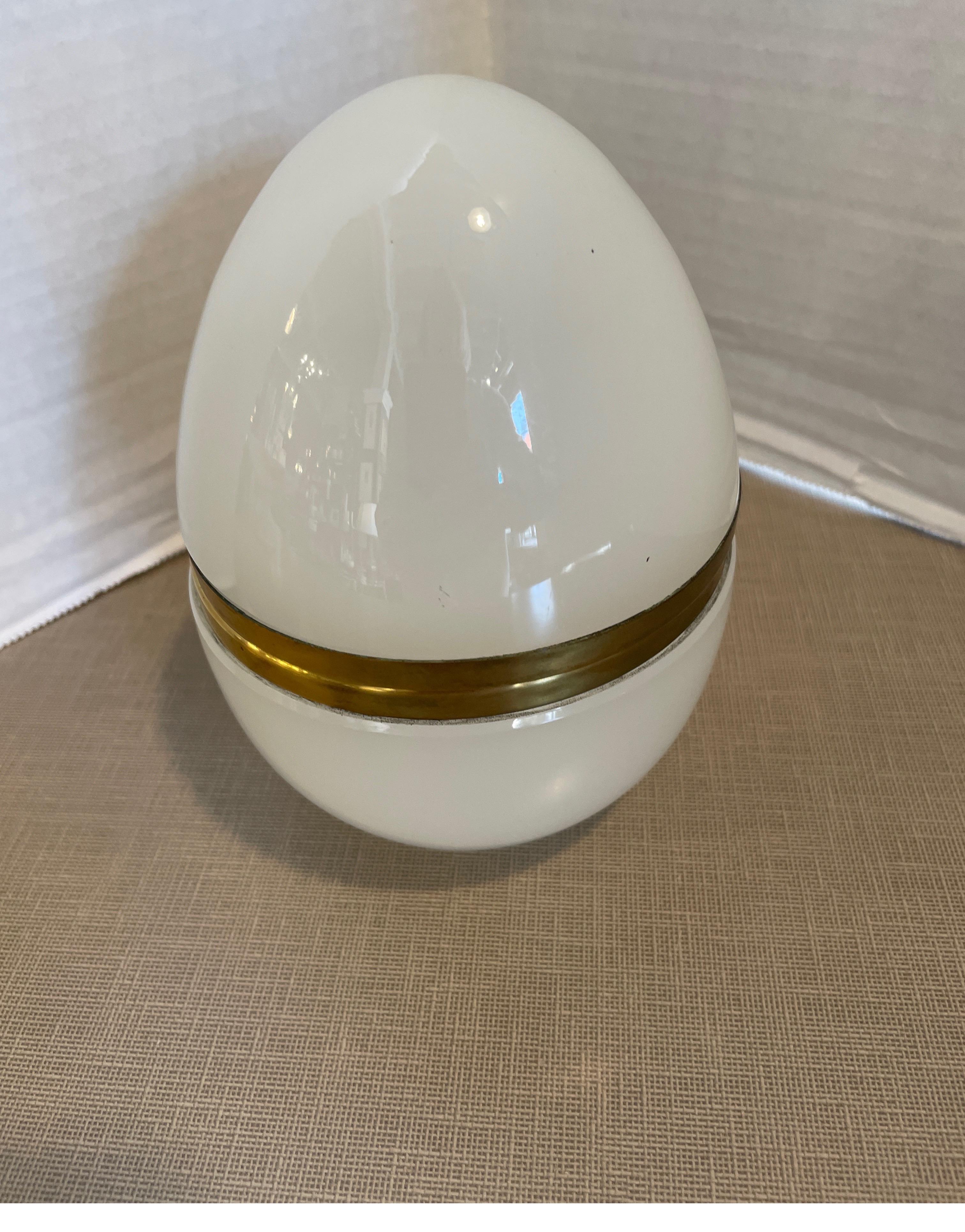 White Murano glass egg box