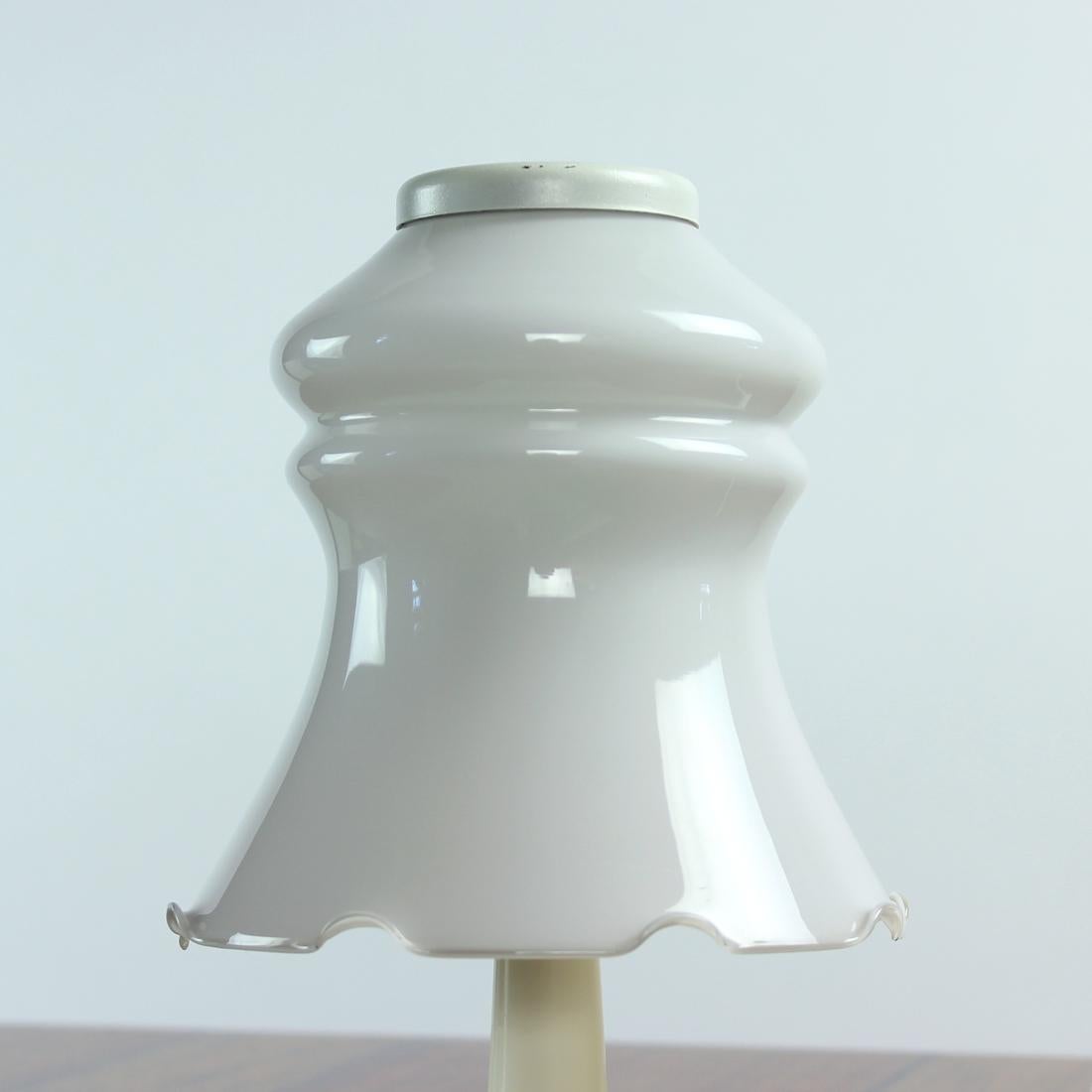 White Opaline Glass Table Light, Opp Jihlava, Czechoslovakia 1960s In Good Condition For Sale In Zohor, SK