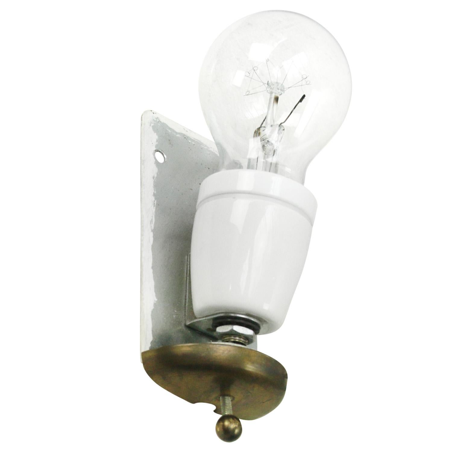 White Opaline Glass Vintage Brass Scones Wall Lamps In Good Condition For Sale In Amsterdam, NL