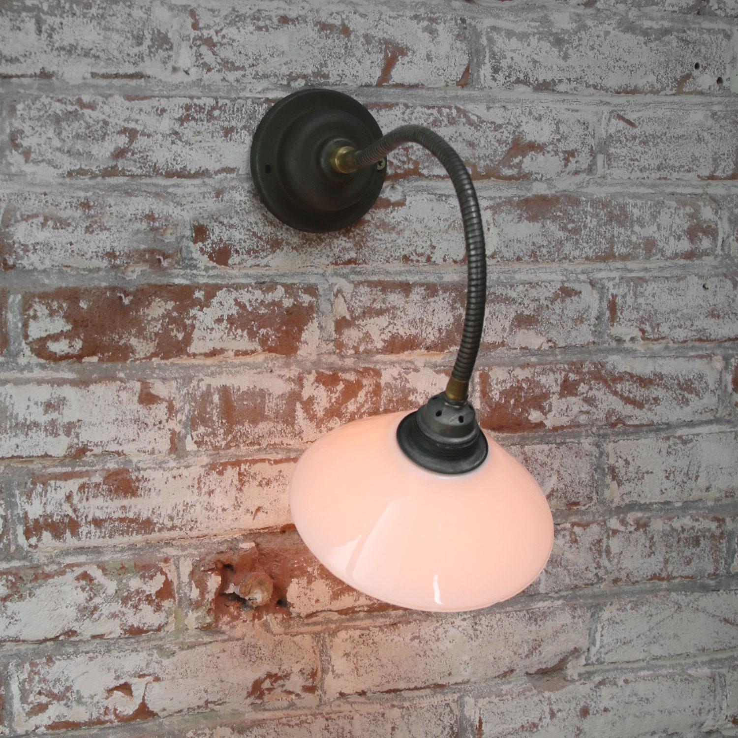 White Opaline Glass Vintage Flexible Arm Wall Lights Scones In Good Condition For Sale In Amsterdam, NL