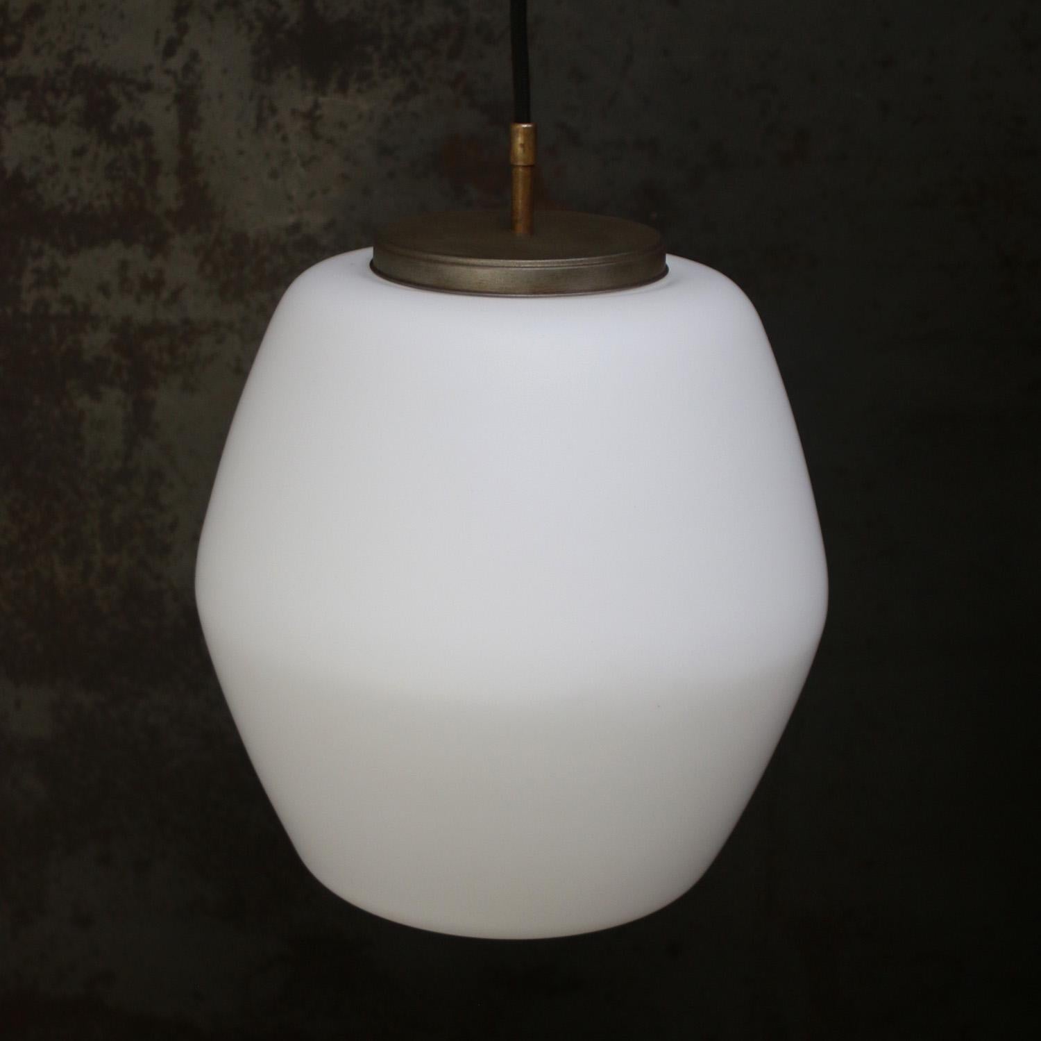 White Opaline Matt Glass Vintage Mid Century Brass Top Pendant Lights In Good Condition For Sale In Amsterdam, NL