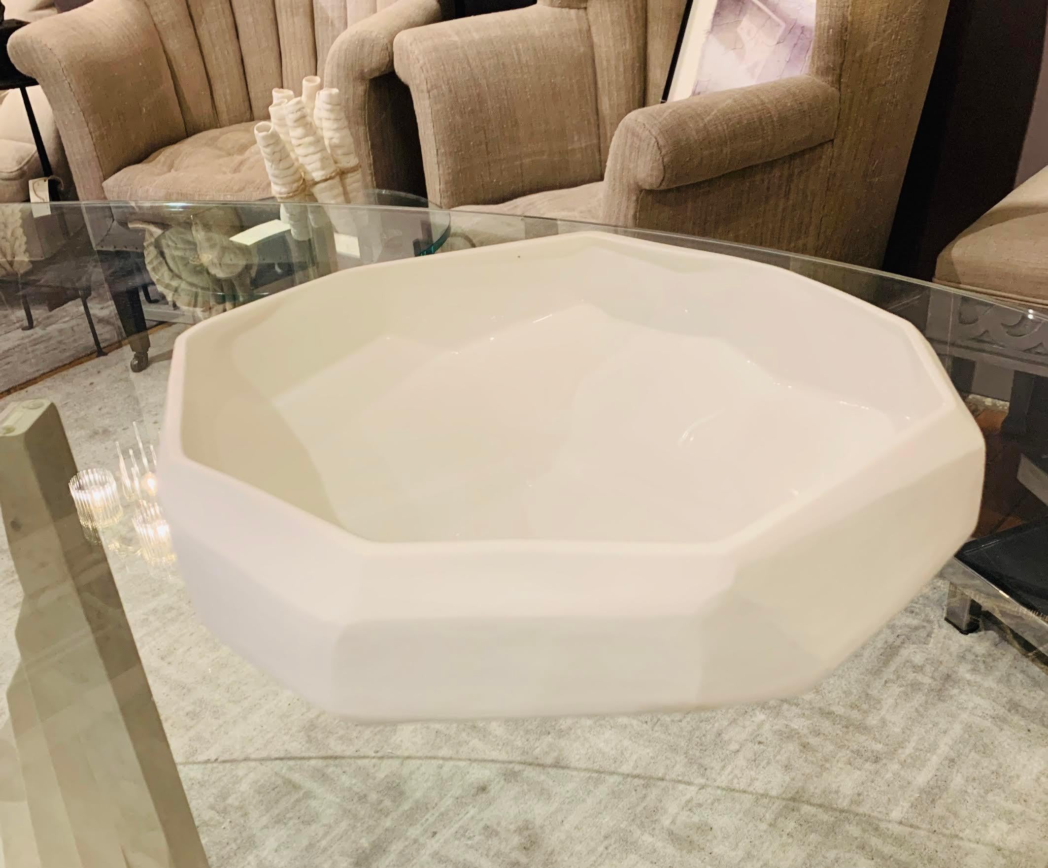 White Opaque Cube Shape Glass Bowl, Romania, Contemporary In New Condition In New York, NY