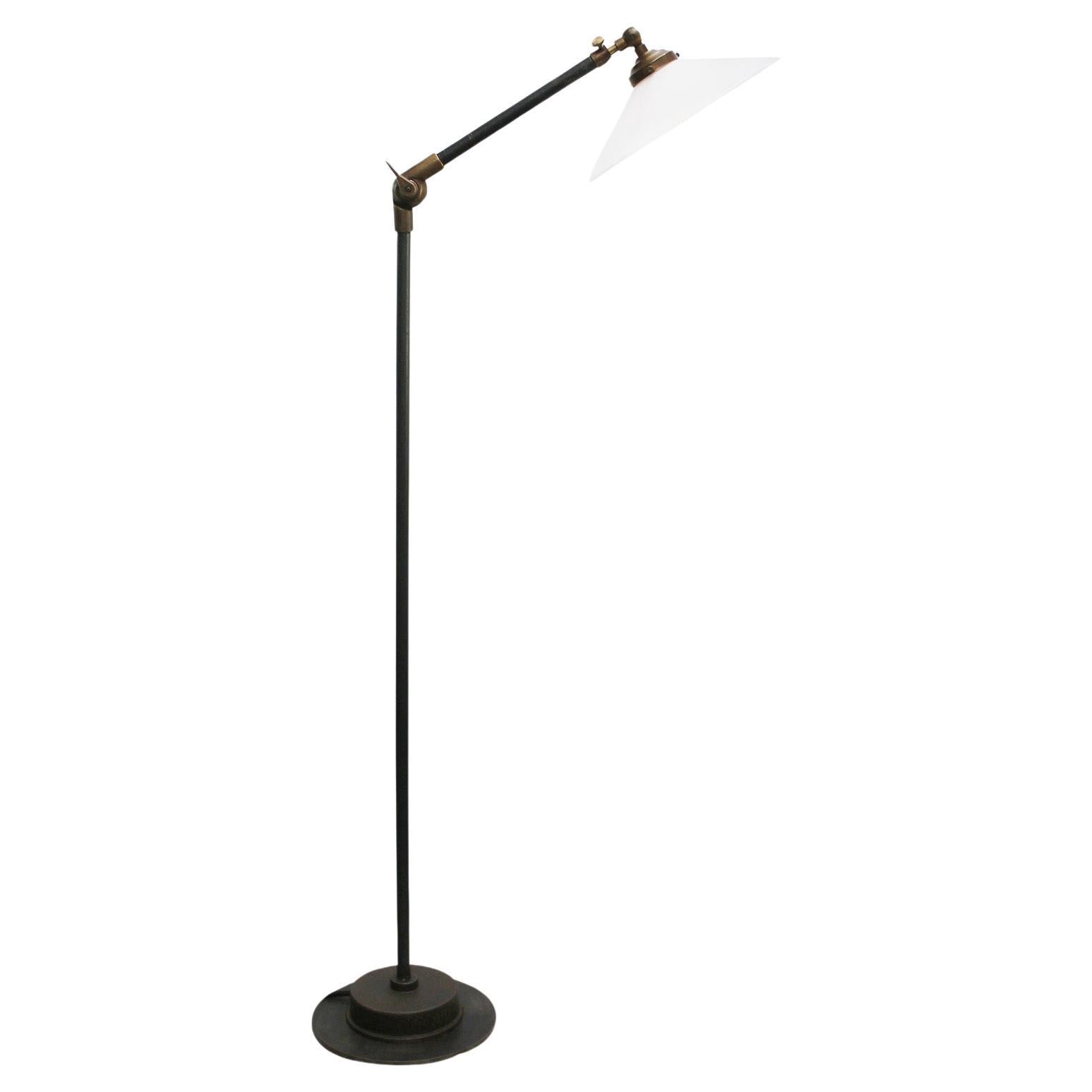 Whiting Opline Lampadaire Vintage en Fonte et Laiton en vente