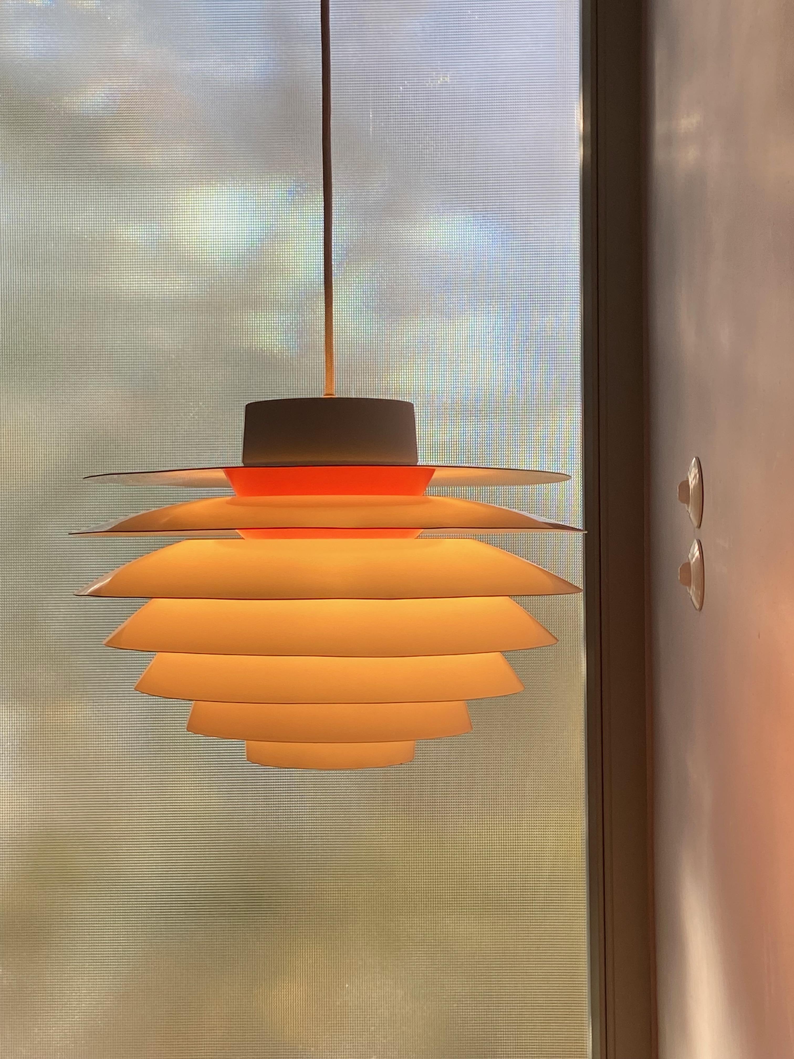 Sven Middelboe white, orange and grey colored Verona pendant light produced by Nordiskk Solar, Denmark. Good and full working condition, rewired and with E26/27 Edison porcelain socket, max. 100 watt. Ready to use with 220V or 110V. Very nice