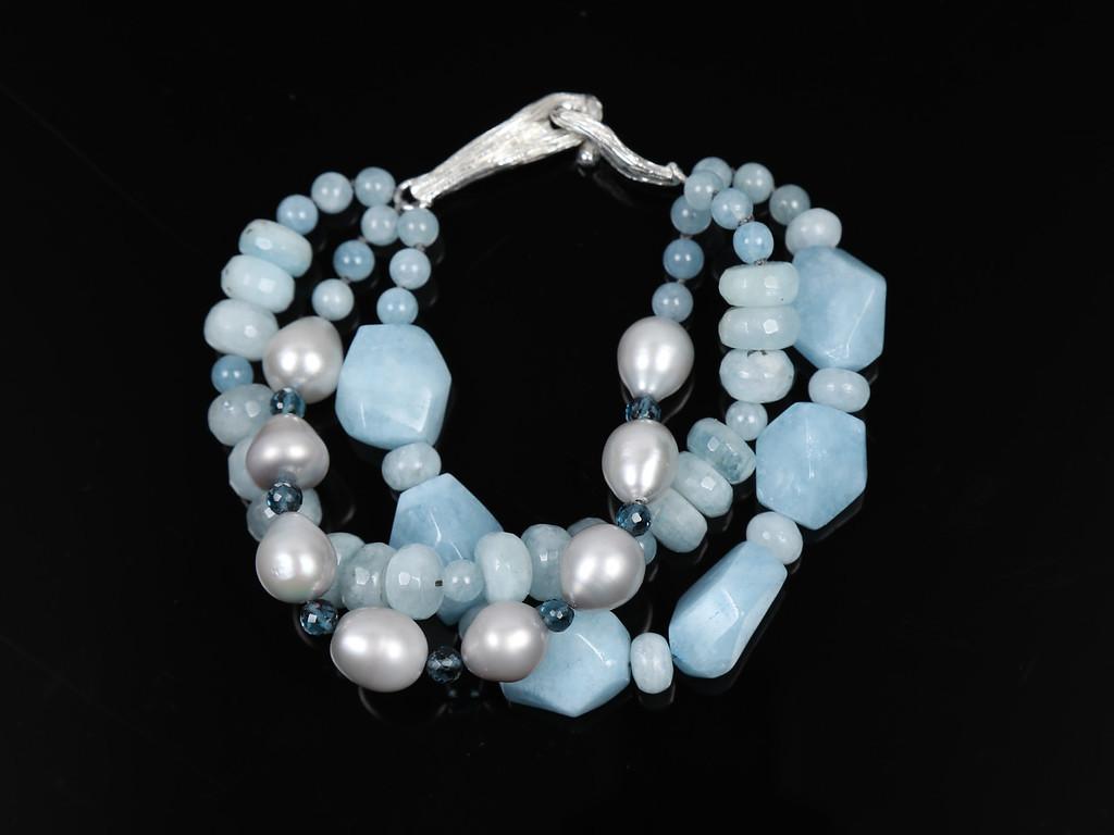 White Orchid Studio Beaded Bracelet Aqua Topaz Pearls Silver In New Condition In Athens, GA