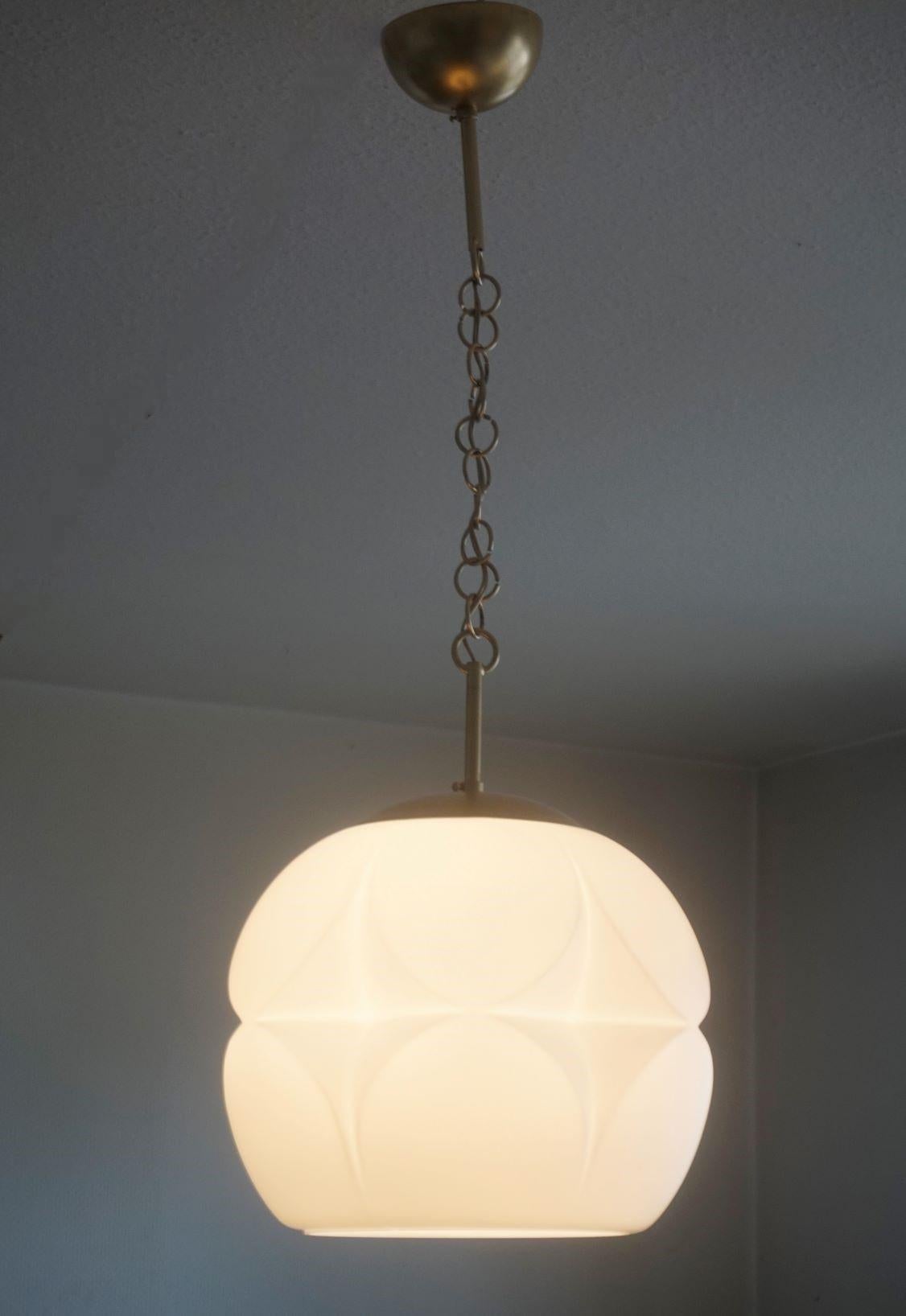 White Organic Shaped Opal Glass Brass Mounted Pendant by Peill & Putzler, 1970s For Sale 7