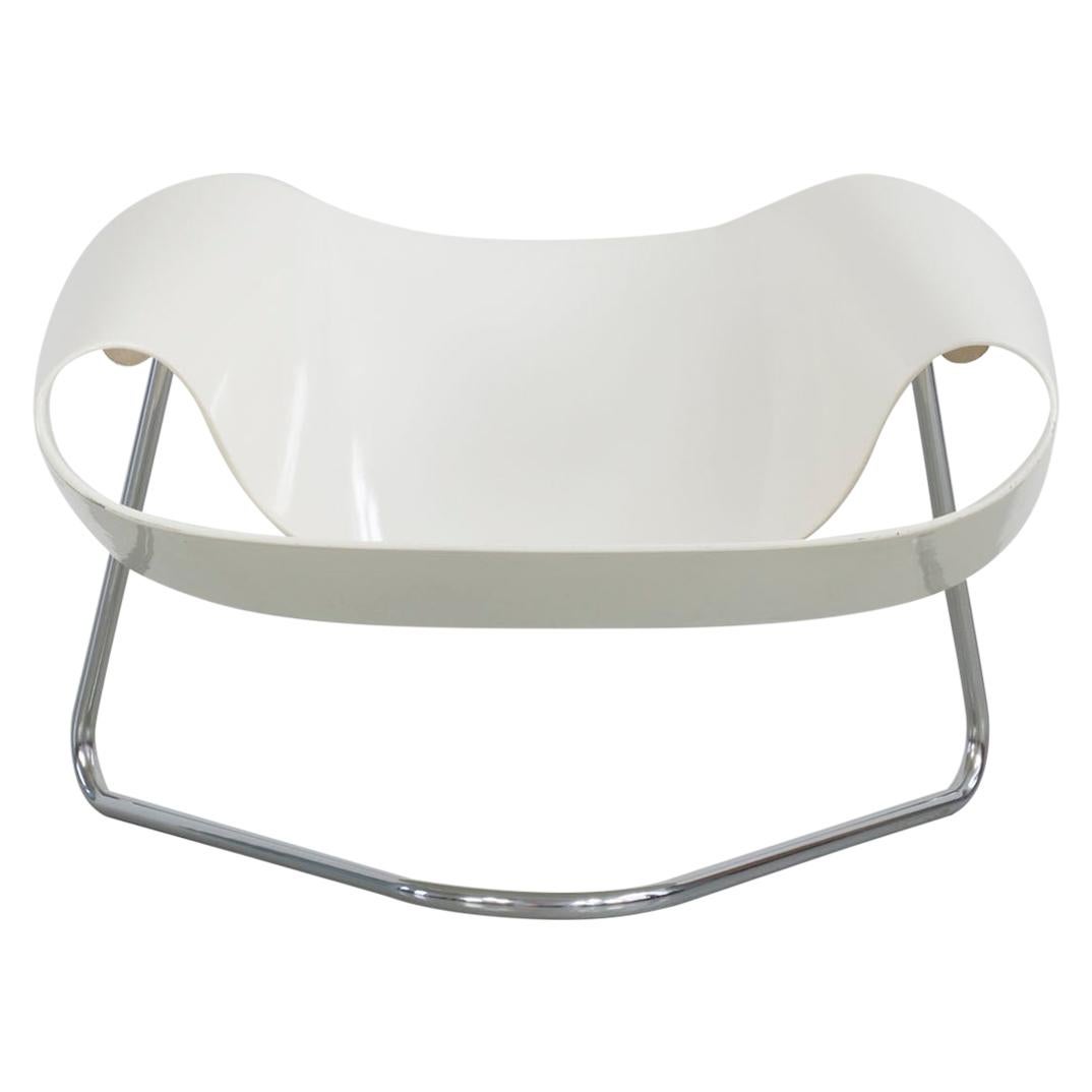 White Original Fiberglass "Ribbon Chair" Model no CL9, Fiarm For Sale