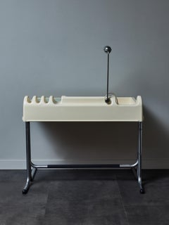 White Orix Desk by Vittorio Parigi and Nani Prina for Molteni