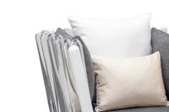 Poltrona EAU Patio con inserti in acciaio inox finitura oro Houdini