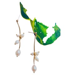 White Oval Cluster Pearls Curled Long Drop Dangle Elegant Gold Pierced Earrings