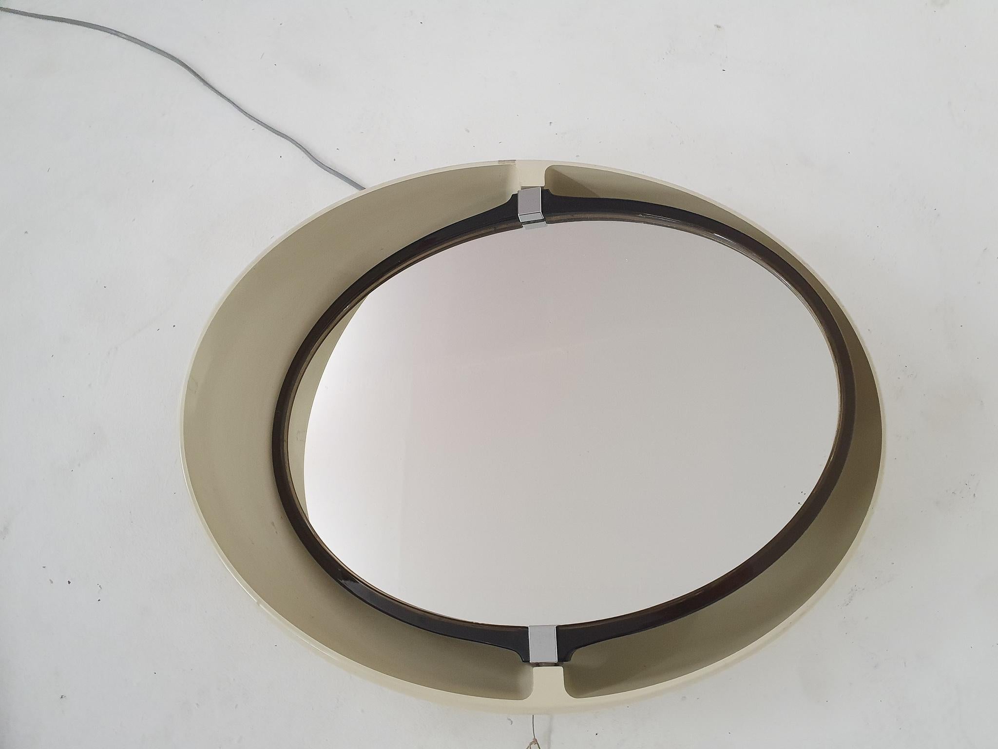 White Oval Space Age Mirror by Allibert, Germany 1970's 1