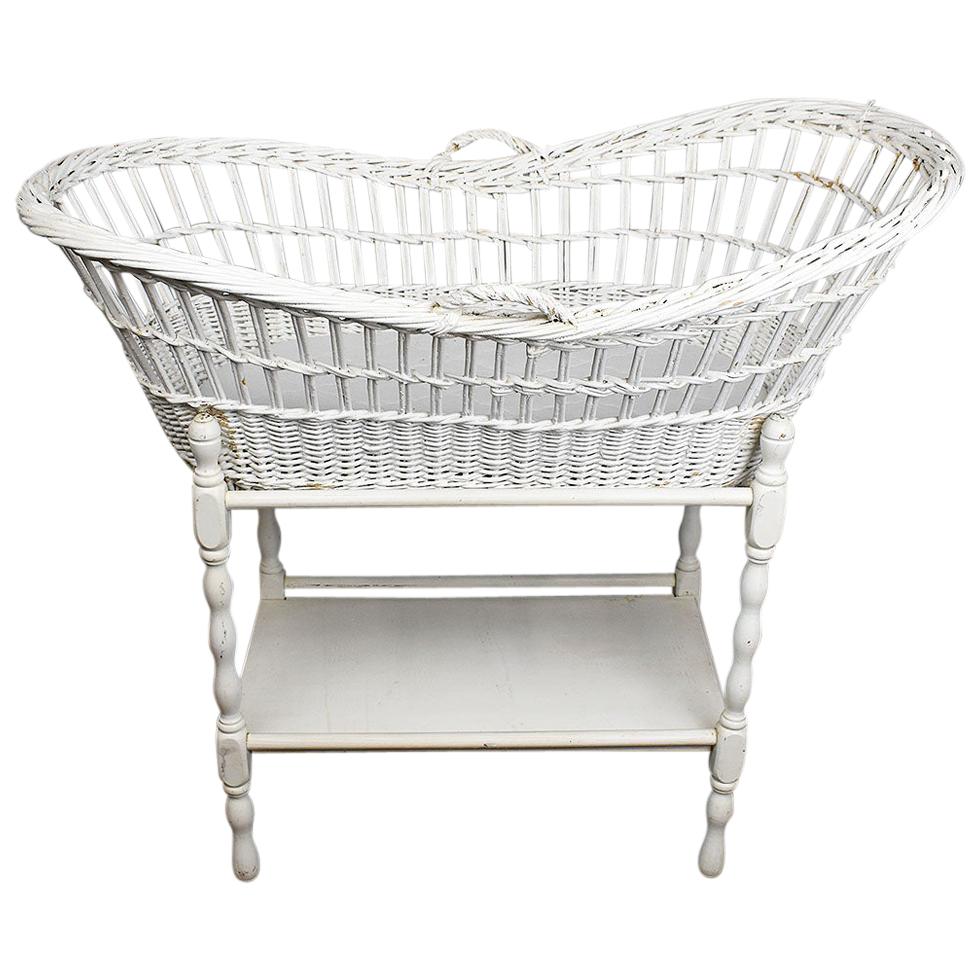 White Oval Tall Wicker and Rattan Baby Bassinet or Crib, 20th Century