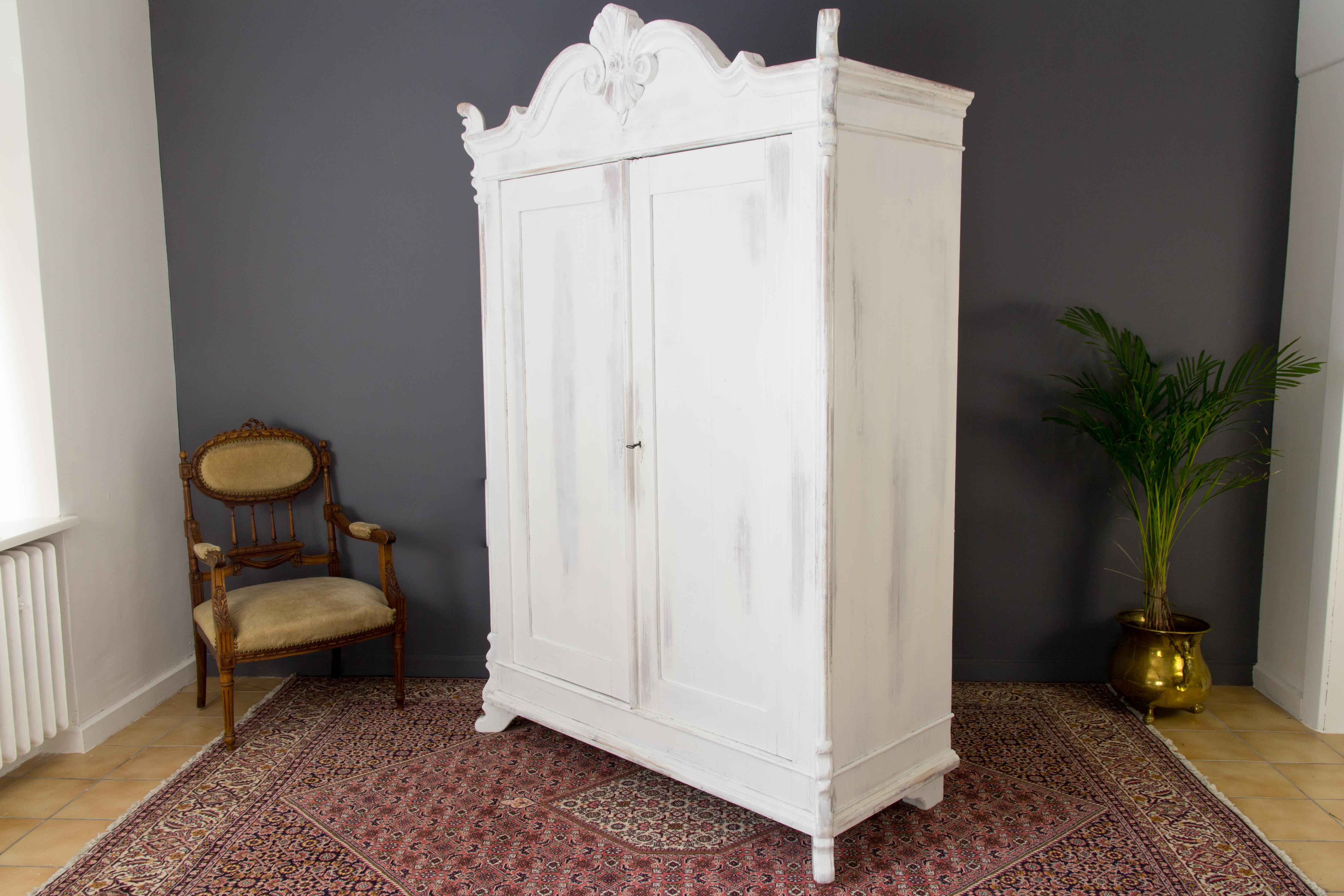 Baltic Pine White Painted Two-Door Armoire with Carved Crown, 1920's 3