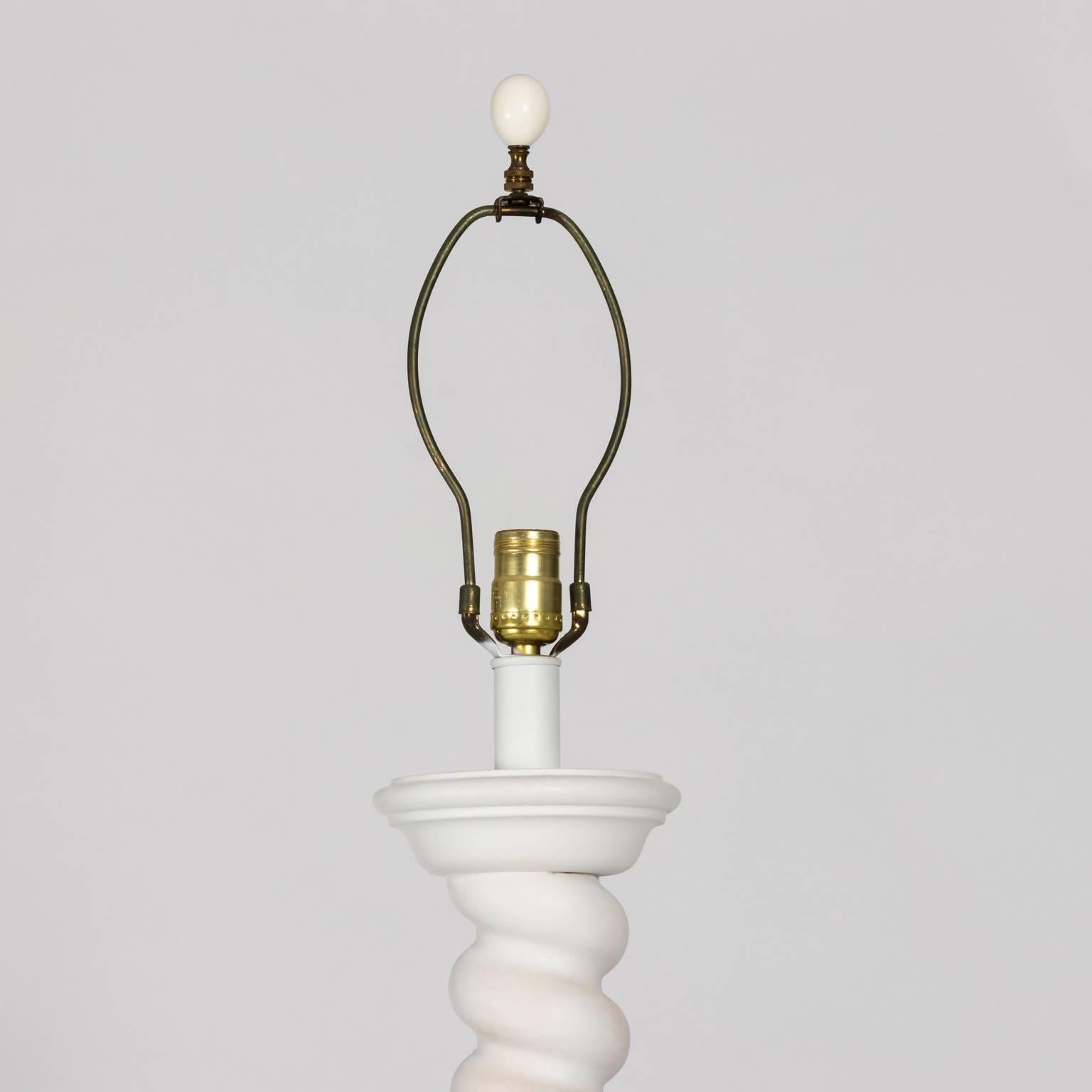 Large white painted barley twist floor lamp, circa 20th century. Shade not included.
 