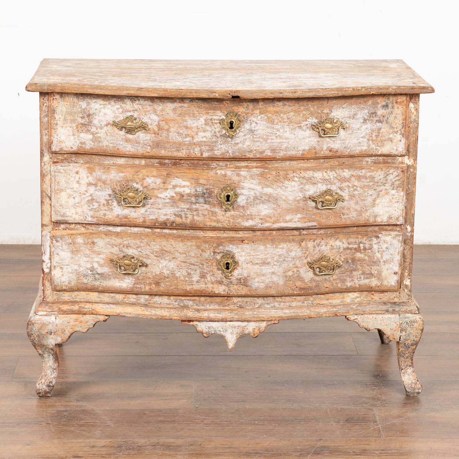 Swedish White Painted Chest of Three Drawers, Sweden circa 1770 For Sale