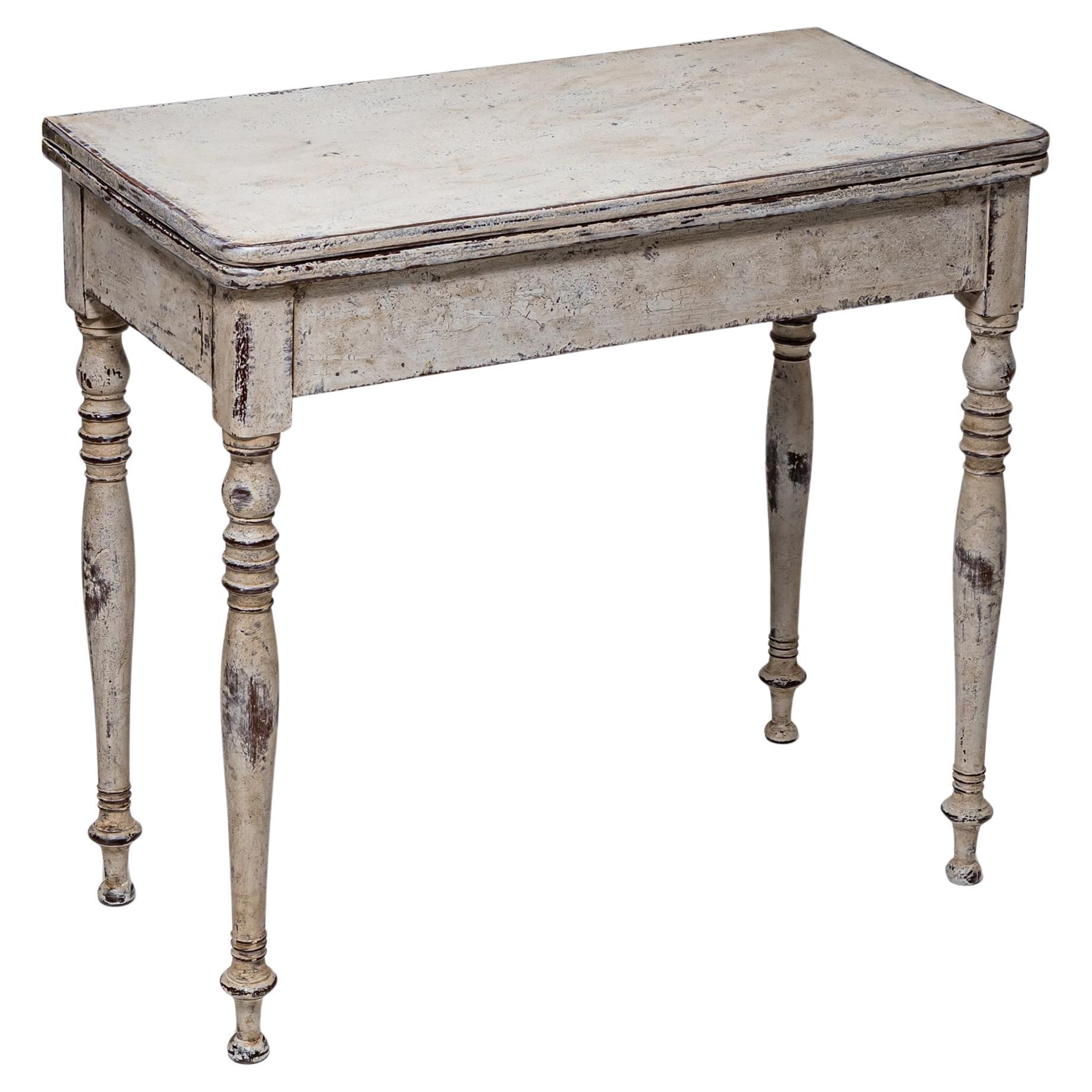 Table pliante peinte en blanc, 19e siècle en vente