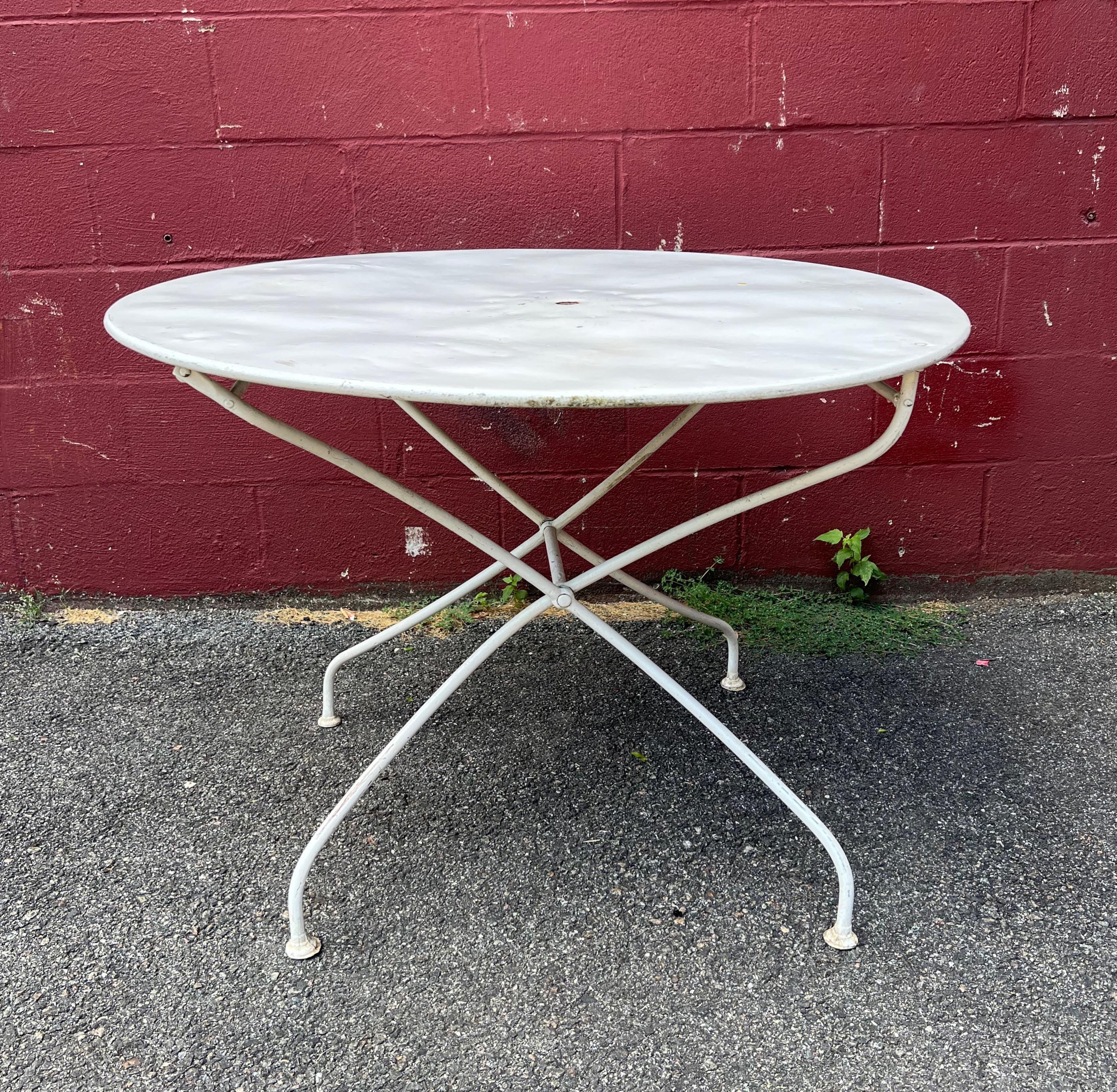 Painted French Folding Garden Table For Sale 5