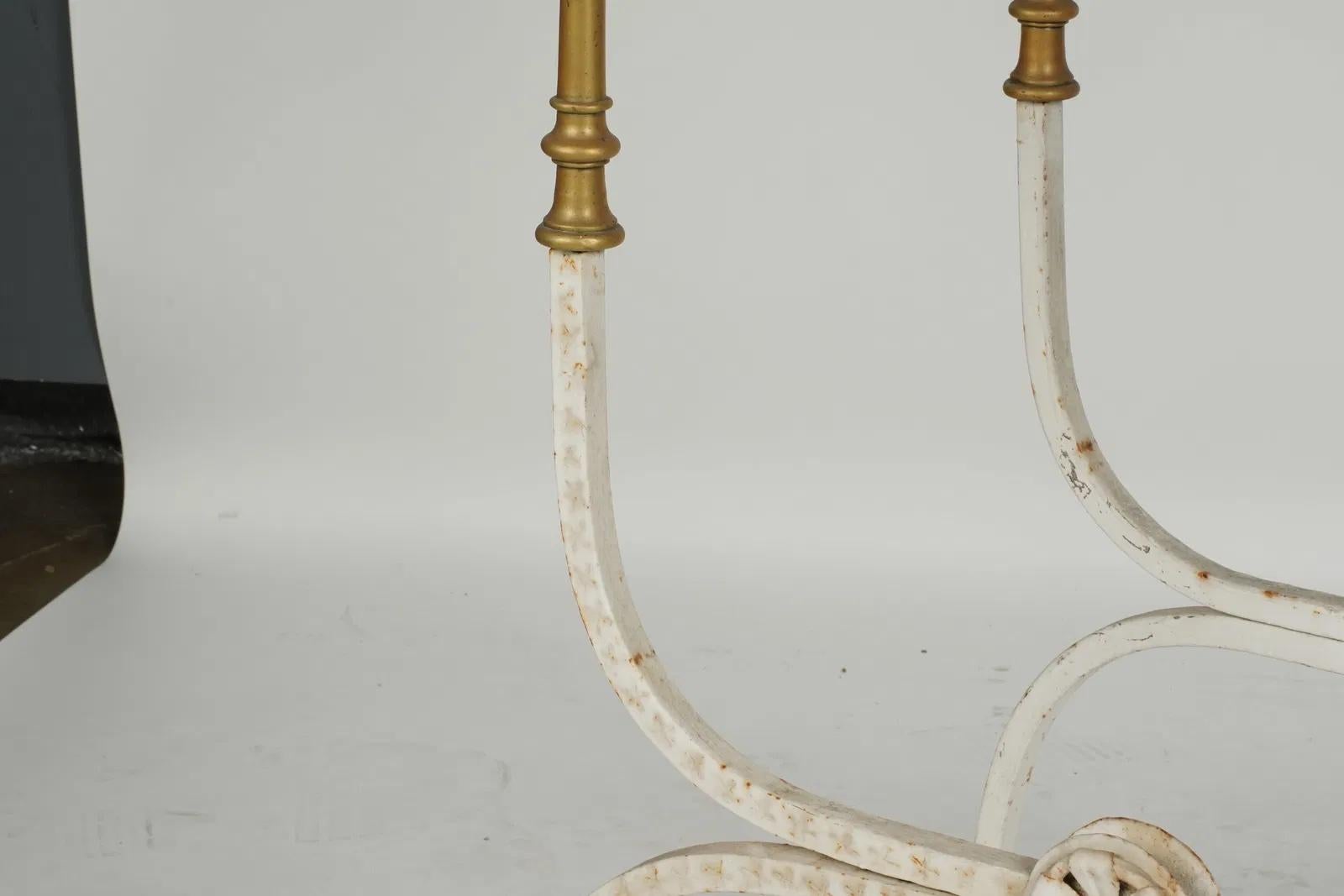 White Painted Iron and Brass Curule Chair Frame In Fair Condition For Sale In Dallas, TX