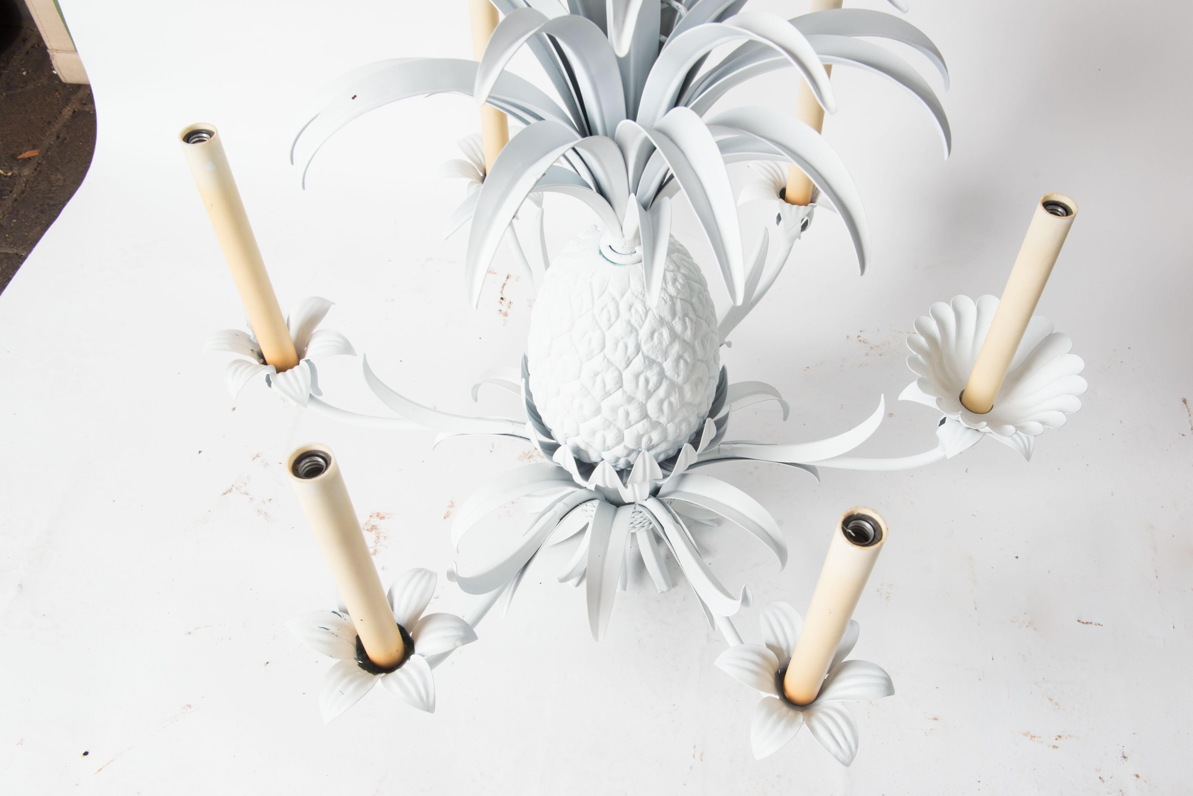 White Painted Metal Pineapple Chandelier In Good Condition For Sale In Stamford, CT