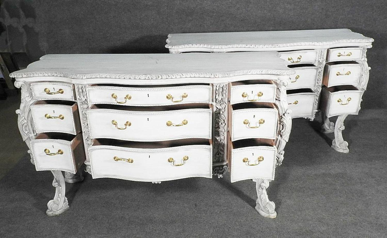 White Painted Pair of French Louis XV Style Sideboards Buffets Servers C1960 In Good Condition In Swedesboro, NJ