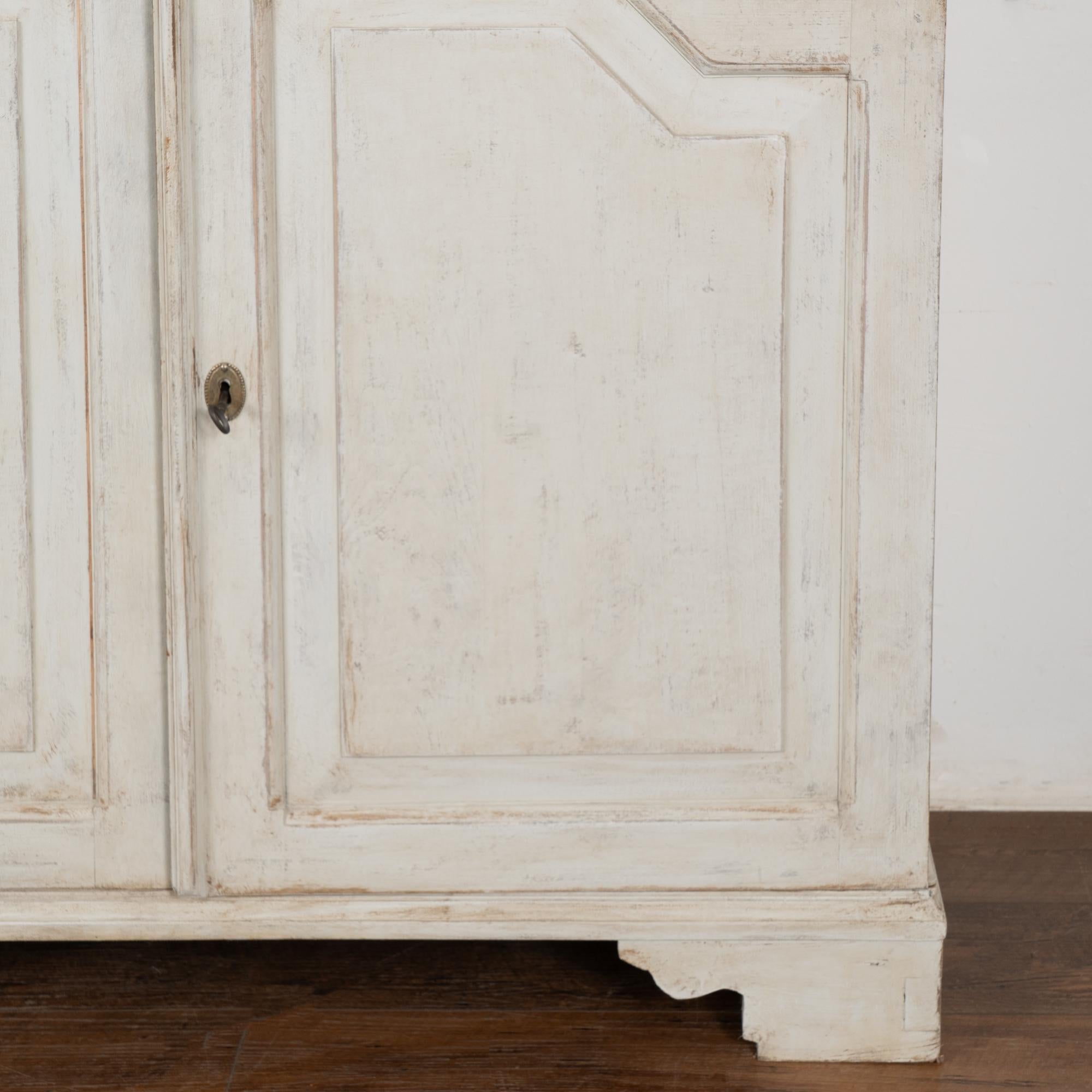 White Painted Pine Cabinet Cupboard, Sweden 1820-40 For Sale 2