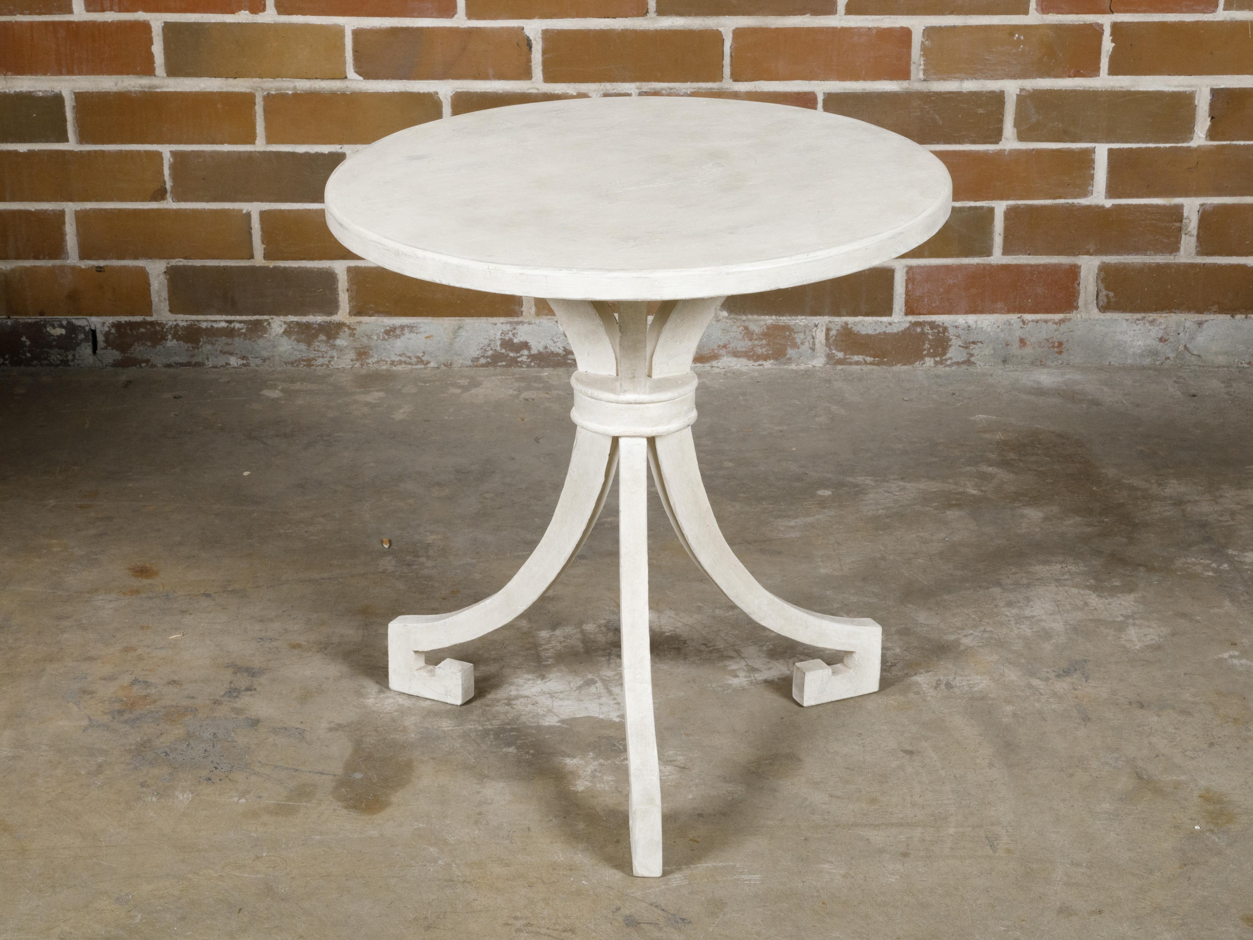 White Painted Round Top Italian Side Table with Tripod Scrolling Legs, Vintage For Sale 2