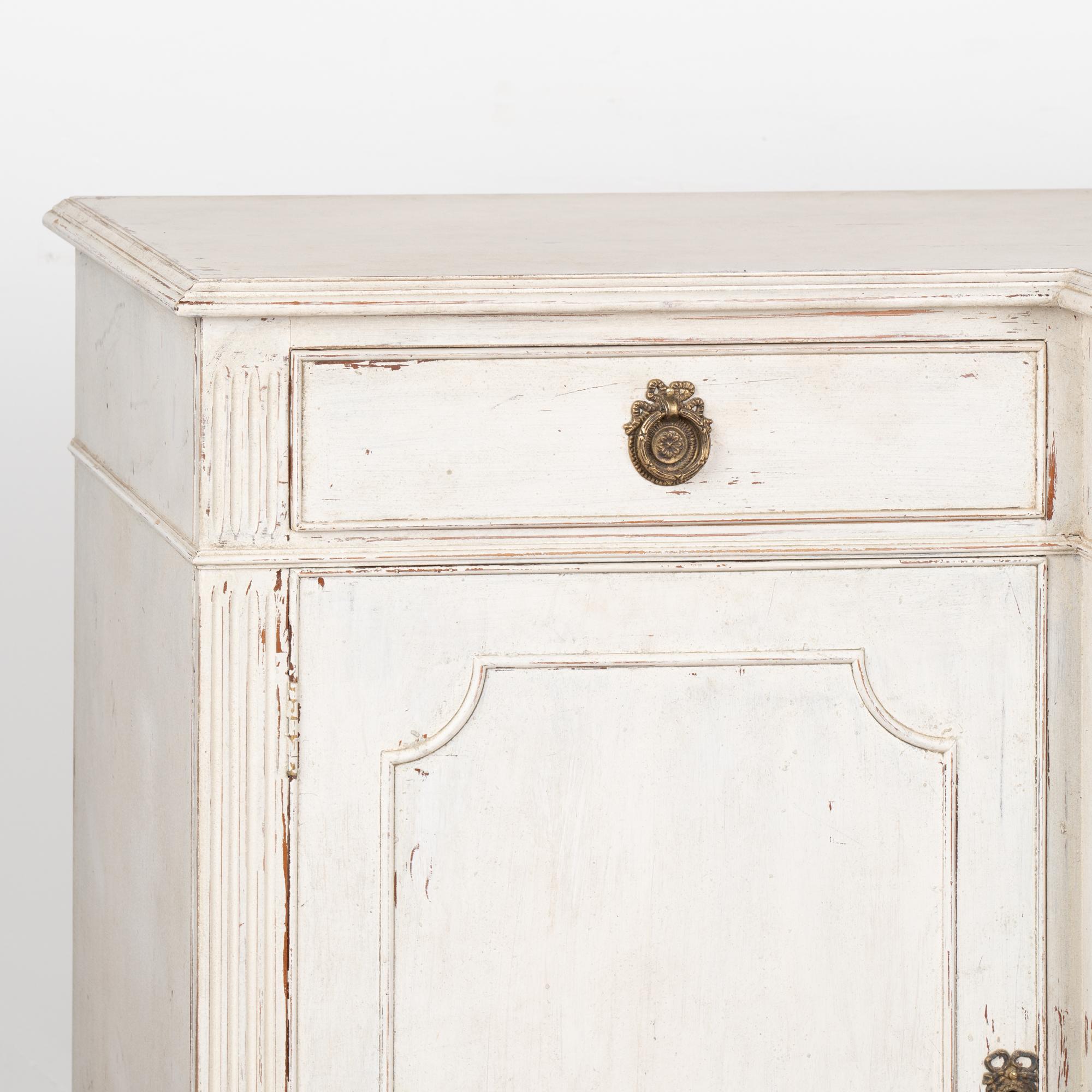 White Painted Sideboard Buffet, Sweden circa 1920 1